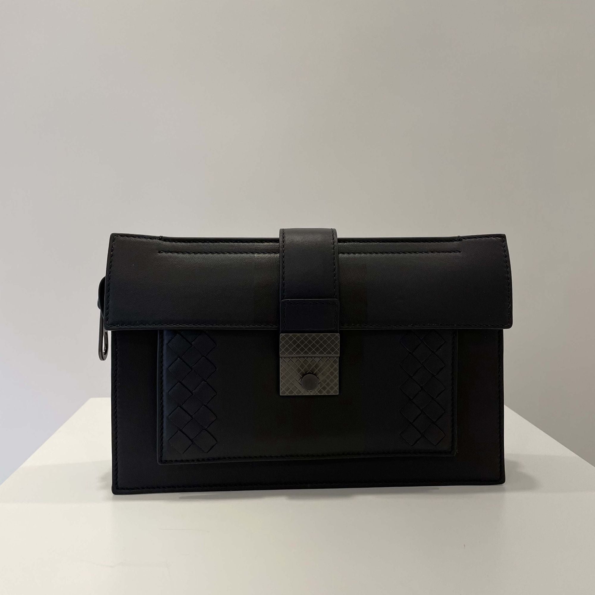 DOCUMENT CASE - TOUR.-NE/TOUR-NE