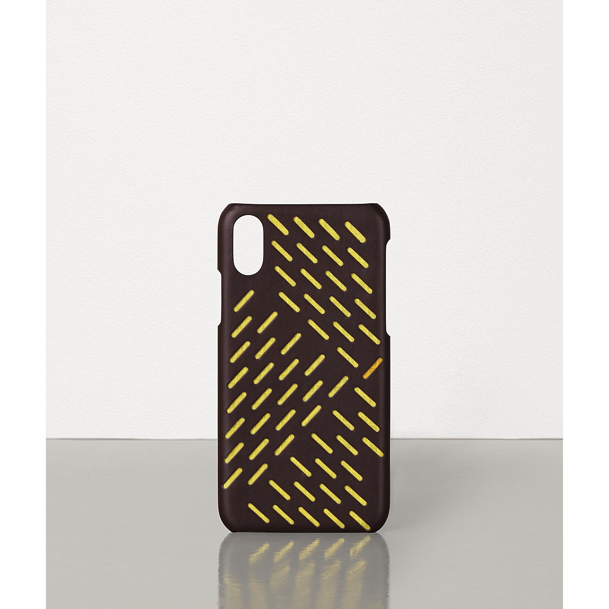 TECH ACCESSORY - FONDENTE