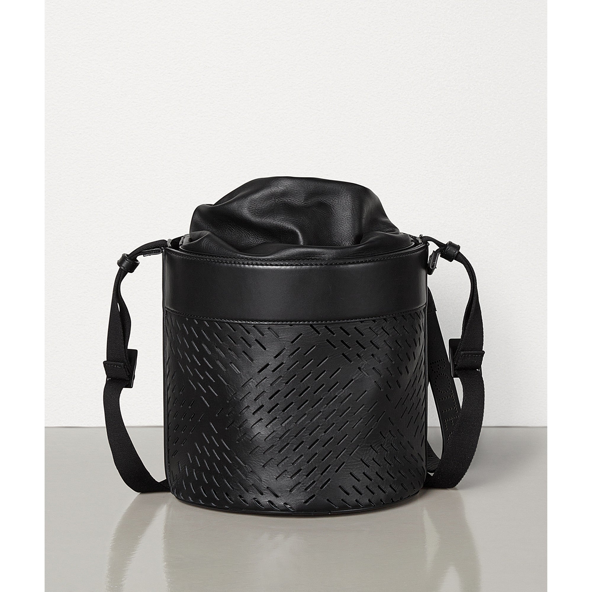 CROSS BODY - BLACK -BLACK/BLACK