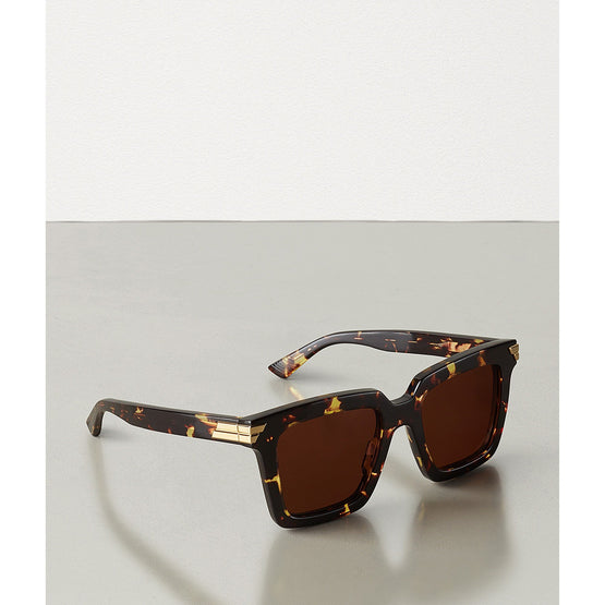 INTERNATIONAL - BROWN-BROWN-BROWN