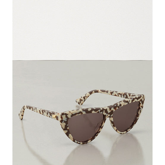 INTERNATIONAL - BROWN-BROWN-BROWN