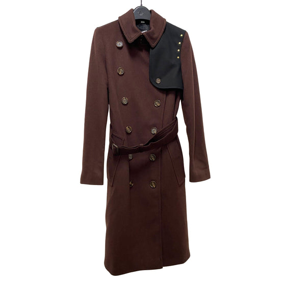 100% 캐시미어 소재의 더블 브레스트 코트