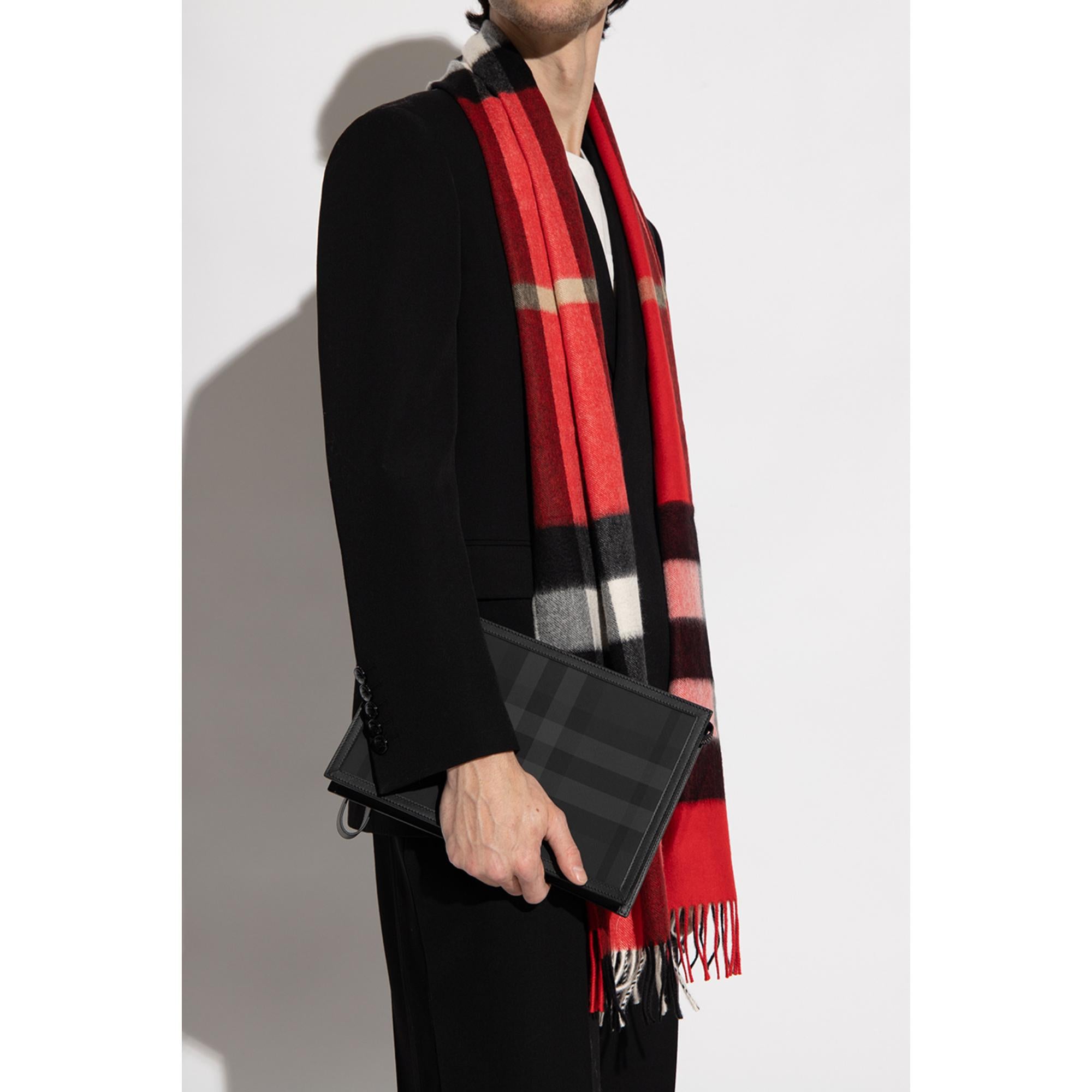 체크 지퍼 파우치