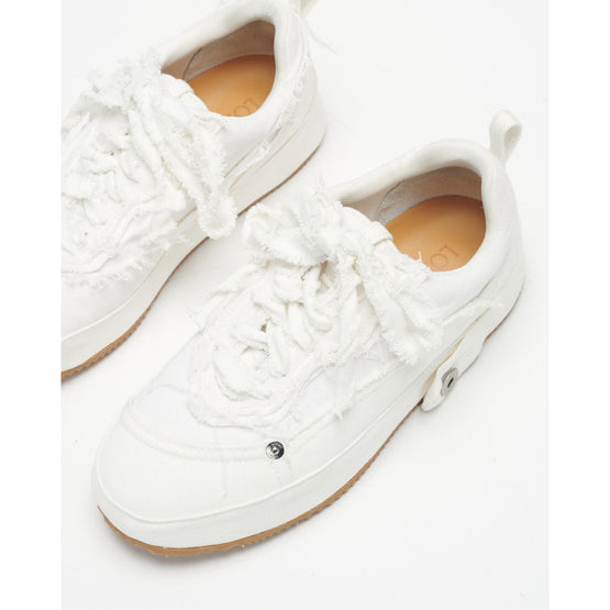 DECONSTRUCTED SNEAKER