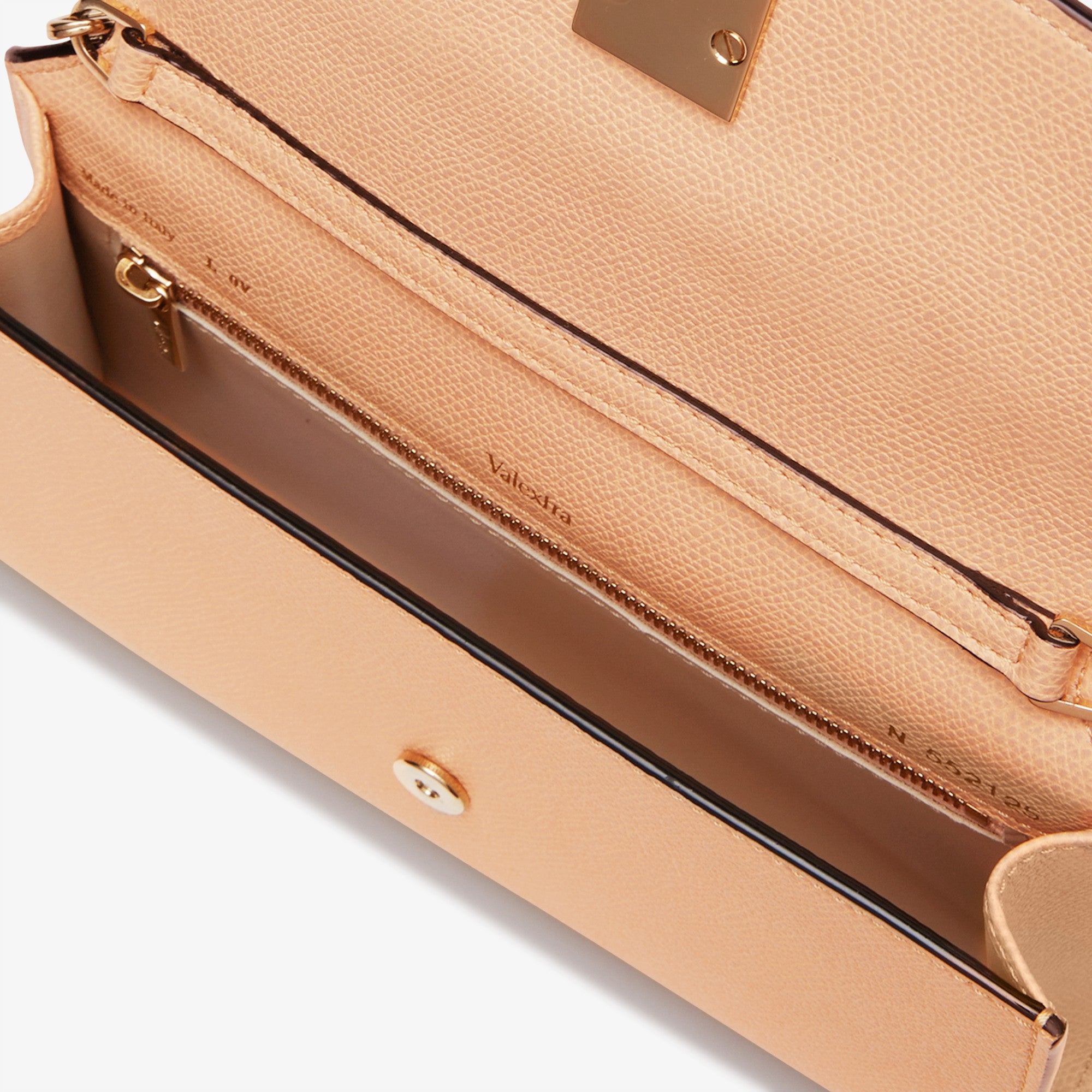 NOLO CLUTCH WITH CHAIN-POWDER PINK