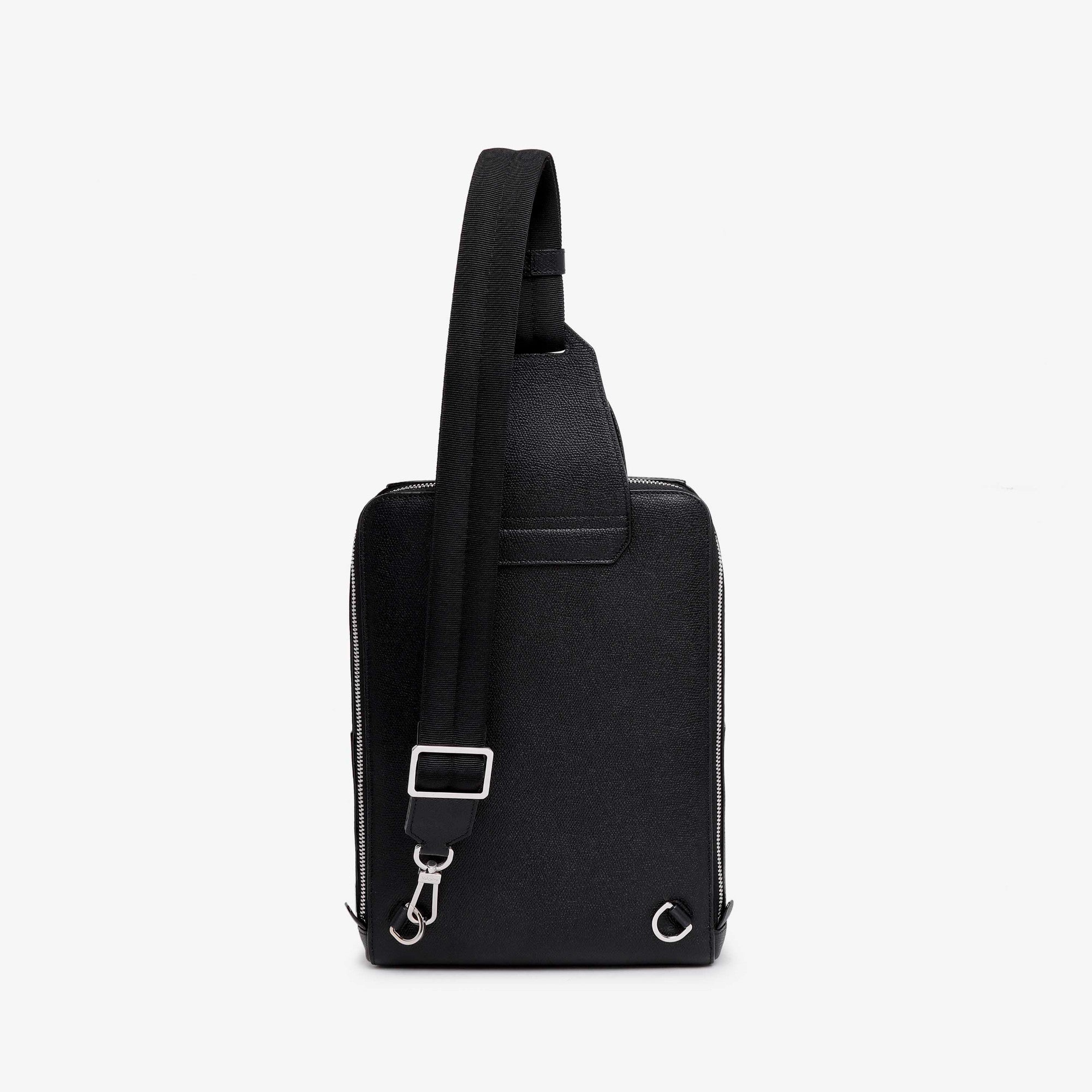 V-LINE ONE SHOULDER BACKPACK-BLACK