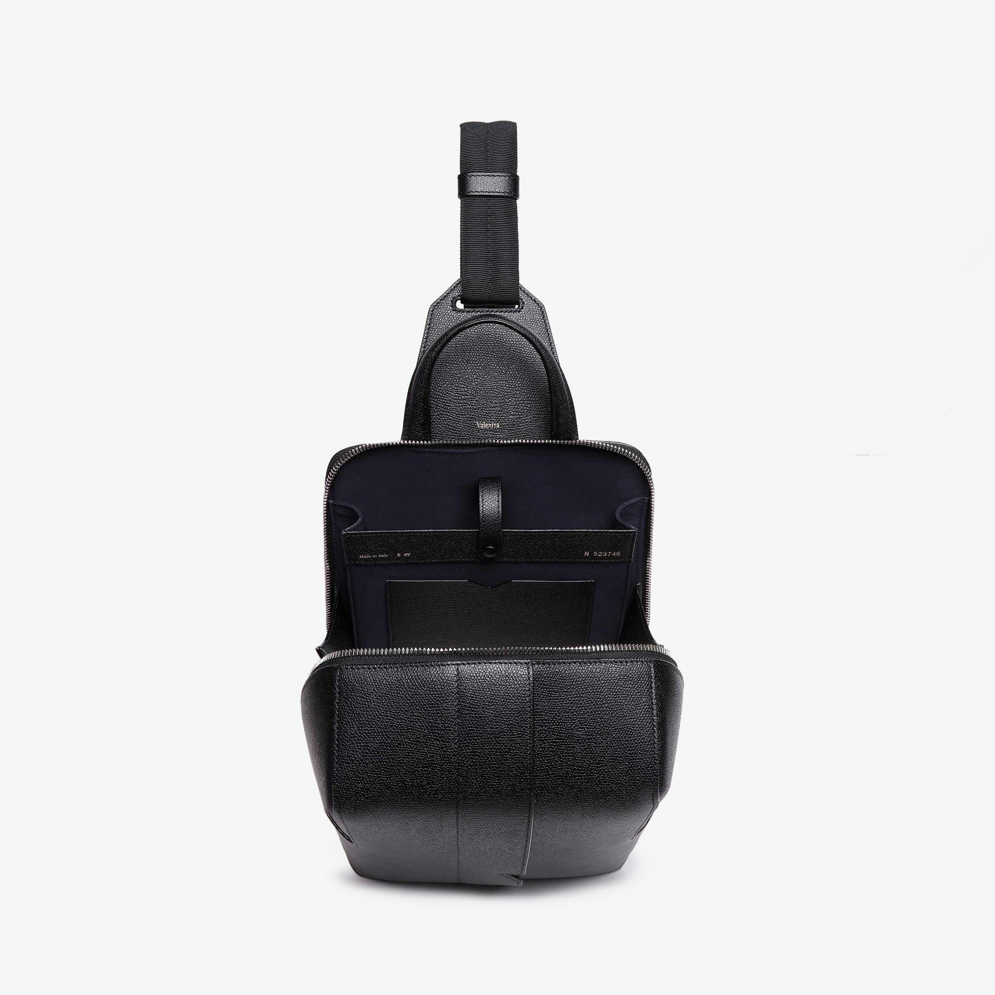 V-LINE ONE SHOULDER BACKPACK-BLACK