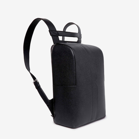 V-LINE BACKPACK-BLACK