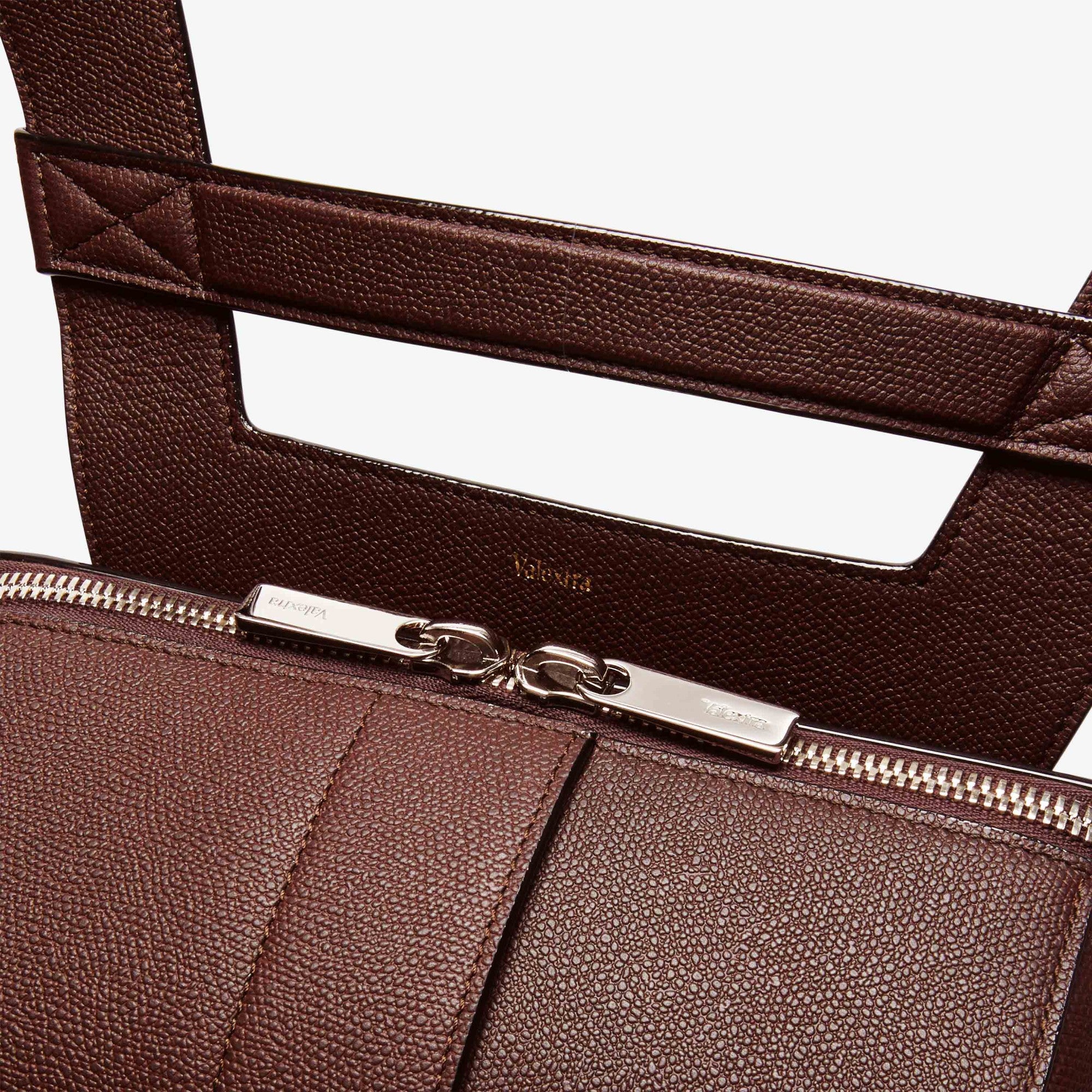 V-LINE BACKPACK-COFFEE BROWN