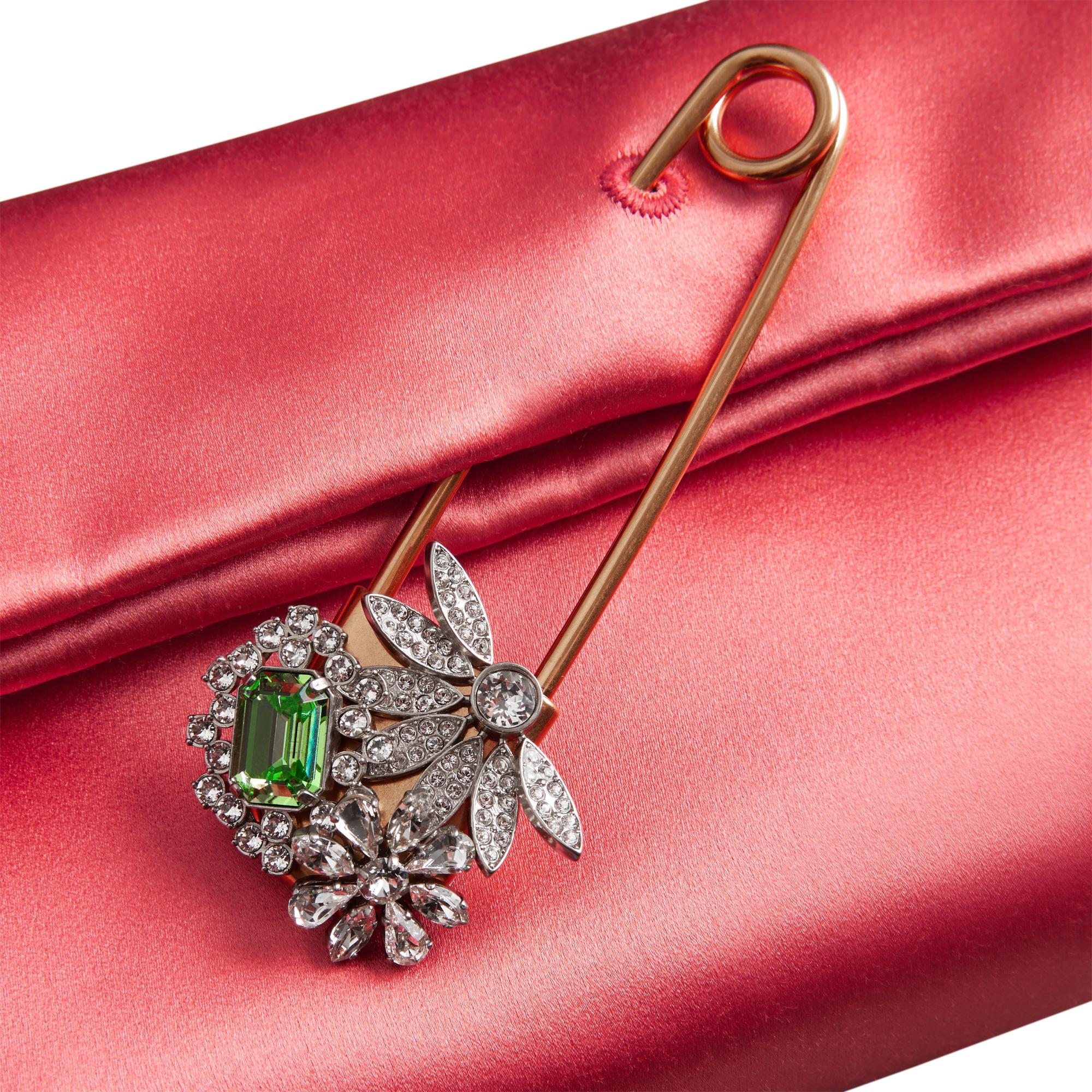 스몰 새틴 핀 클러치