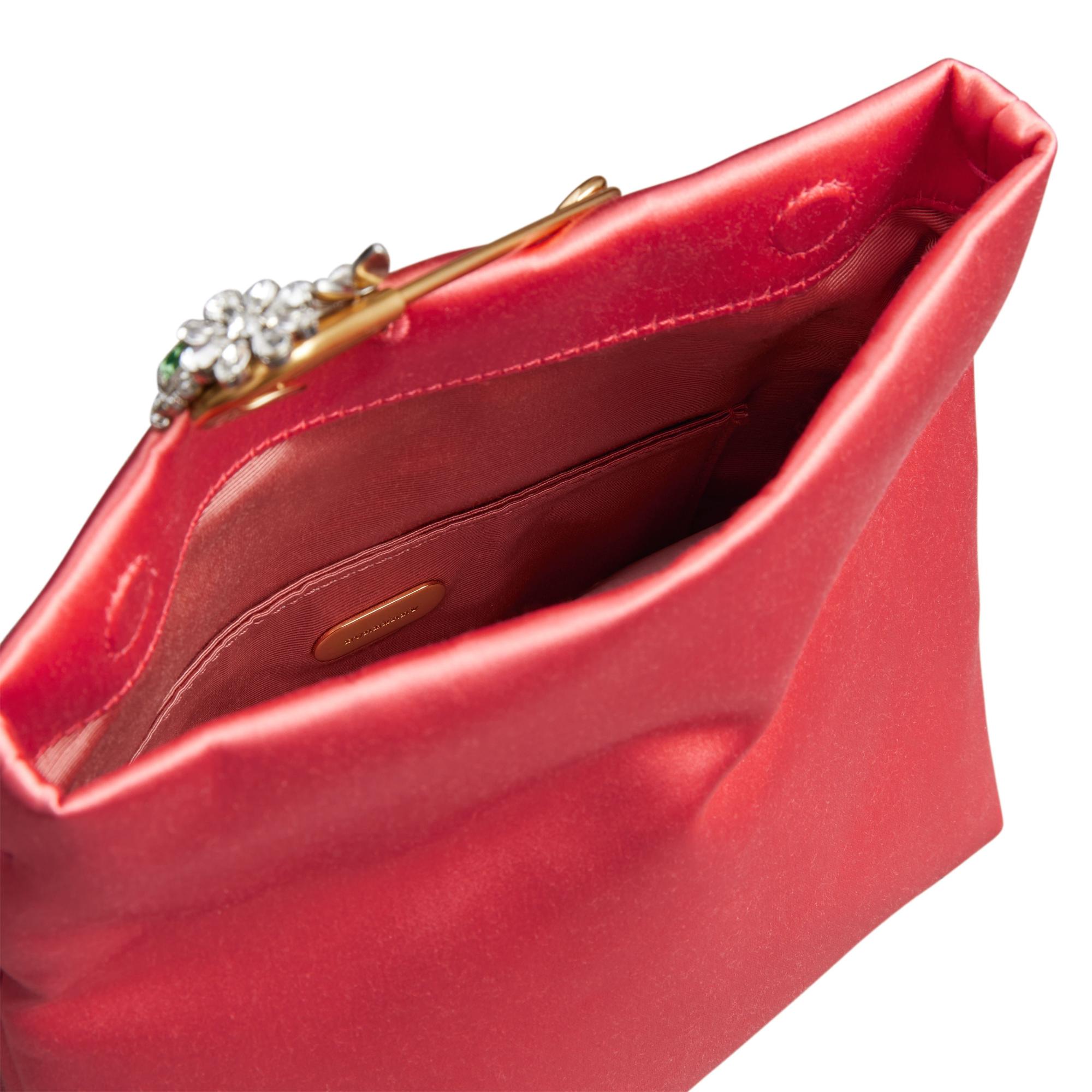 스몰 새틴 핀 클러치