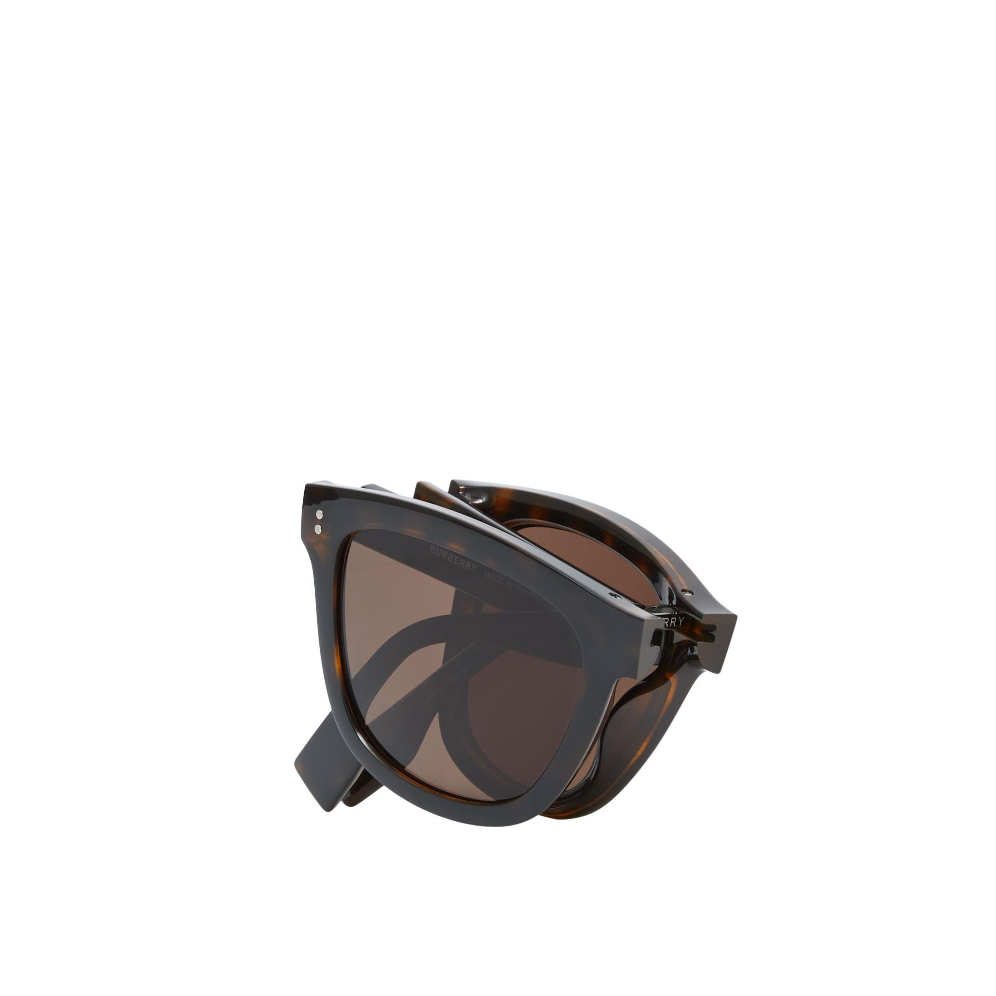 로고 디테일 스퀘어 프레임 접이식 선글라스