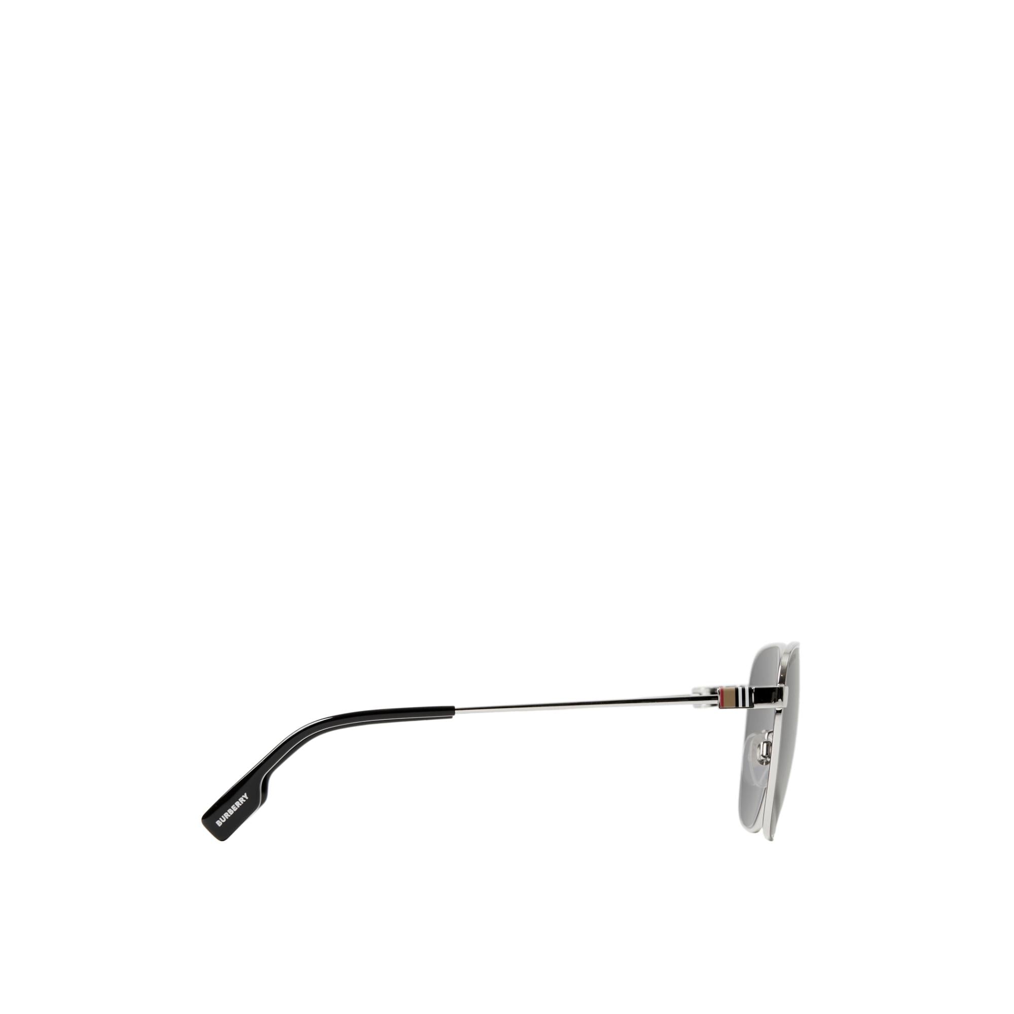 스트라이프 디테일 스퀘어 프레임 선글라스