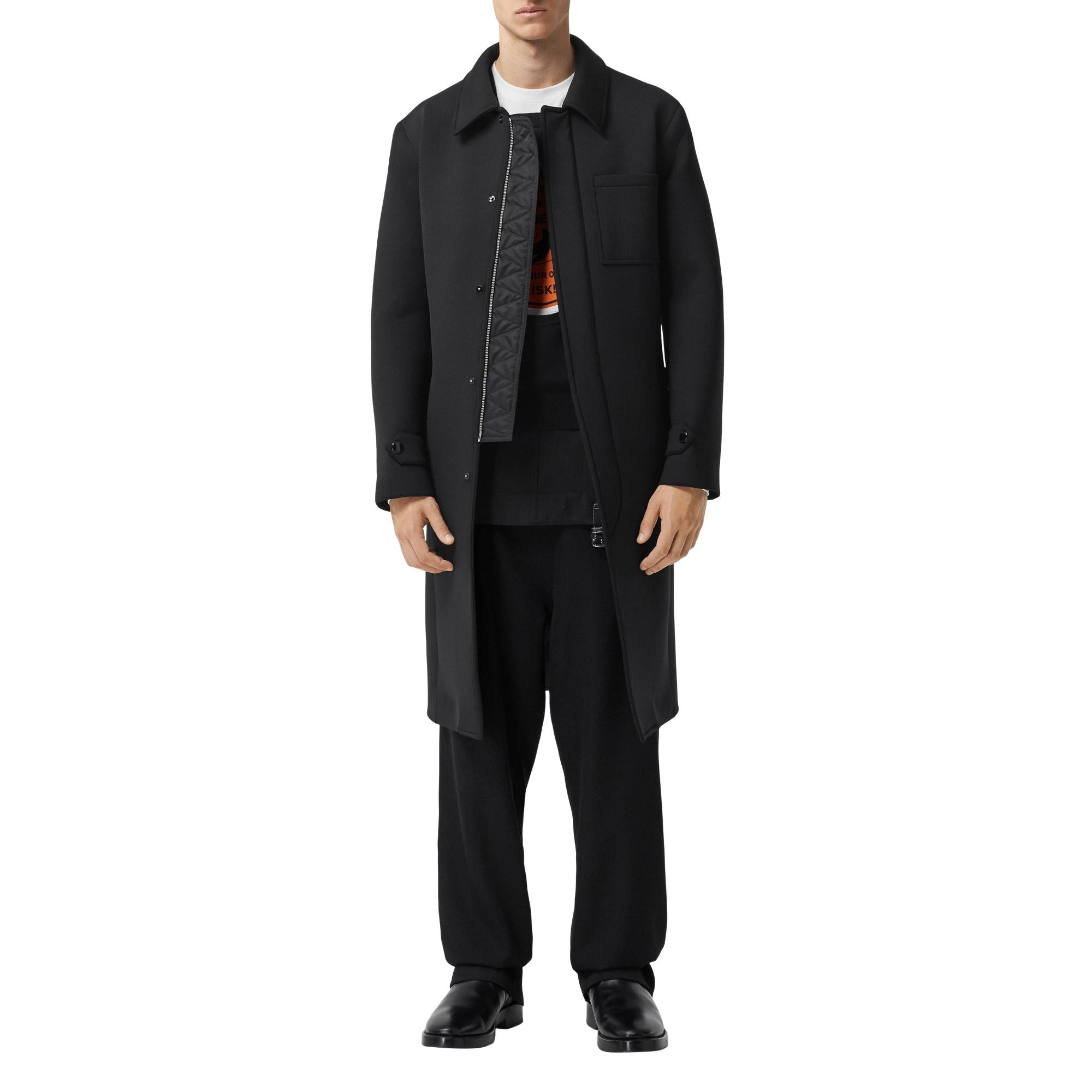 샤크 핀 디테일 테크니컬 네오프렌 카 코트