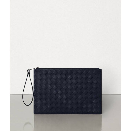 POUCH WITH WRISTLET - MIDNIGHT B/MID.B-N.O