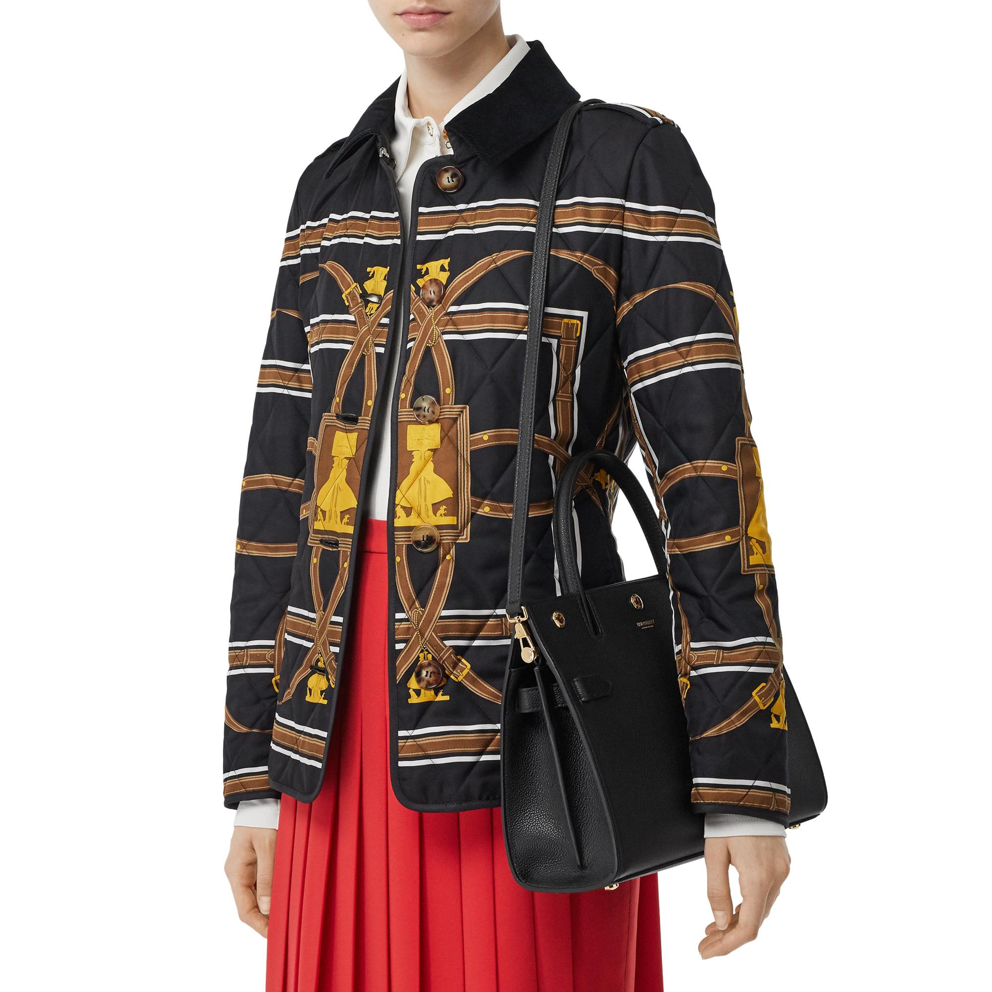 스몰 레더 타이틀 백