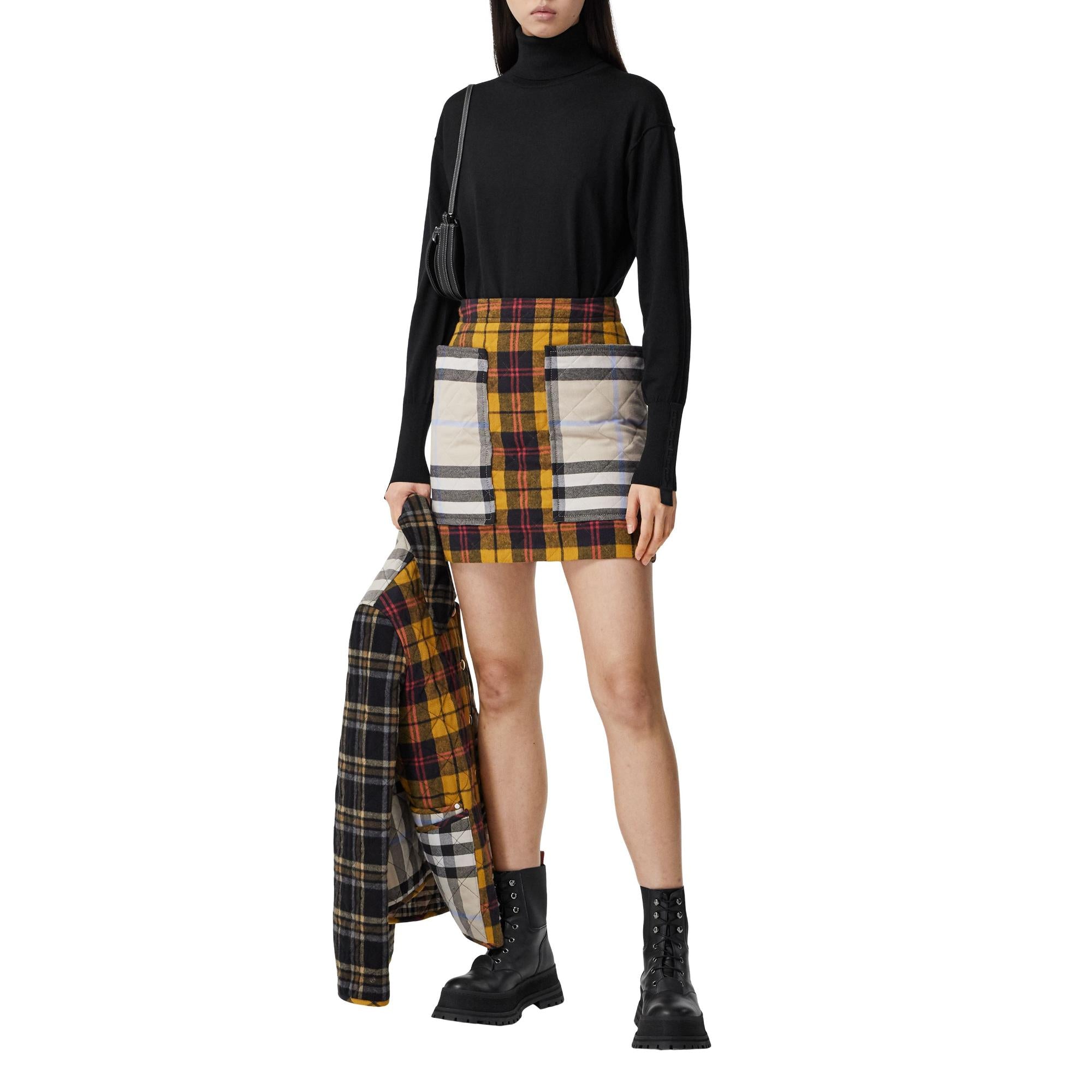 로고 테이프 울 실크 롤넥 스웨터