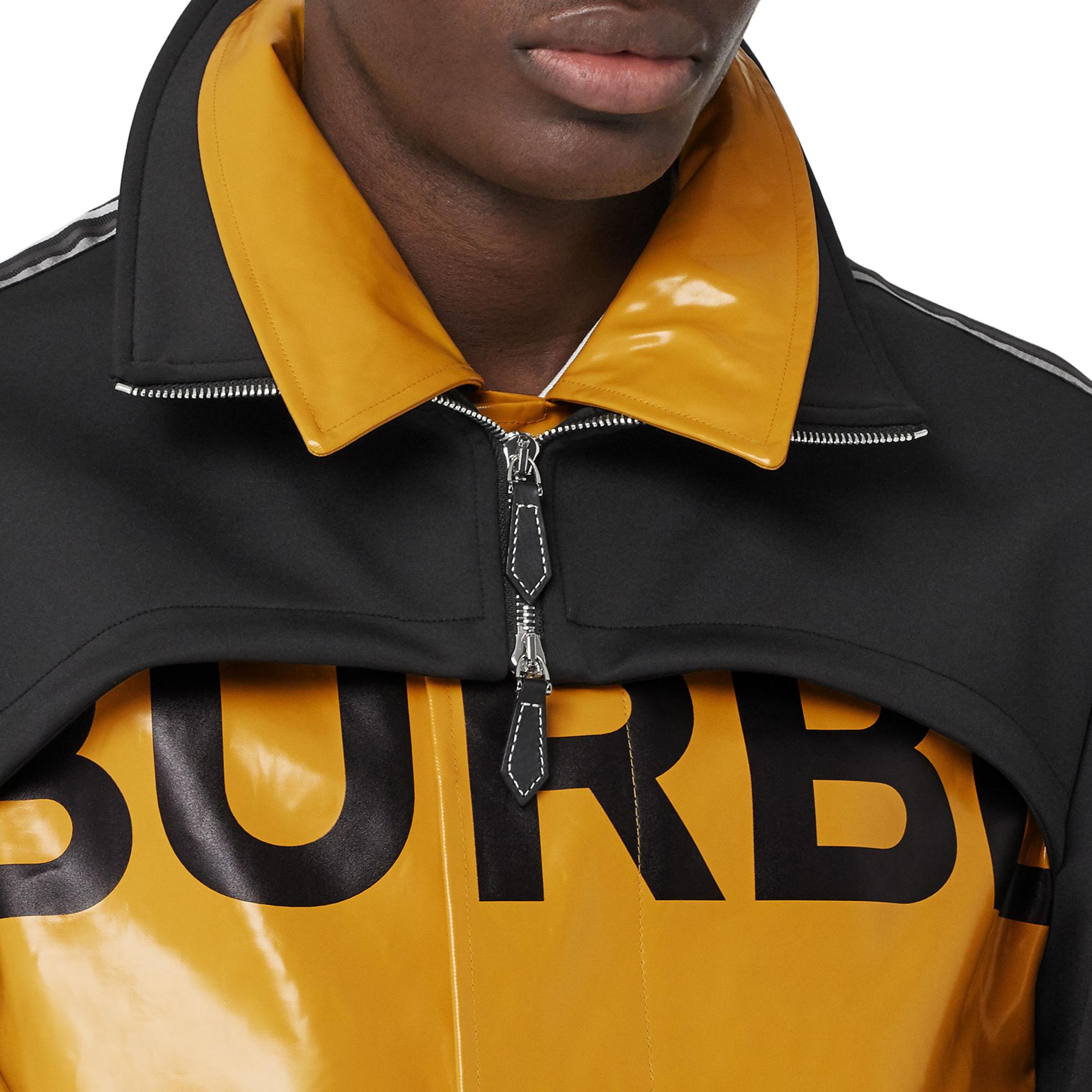 트랙 톱 패널 호스페리 프린트 카 코트