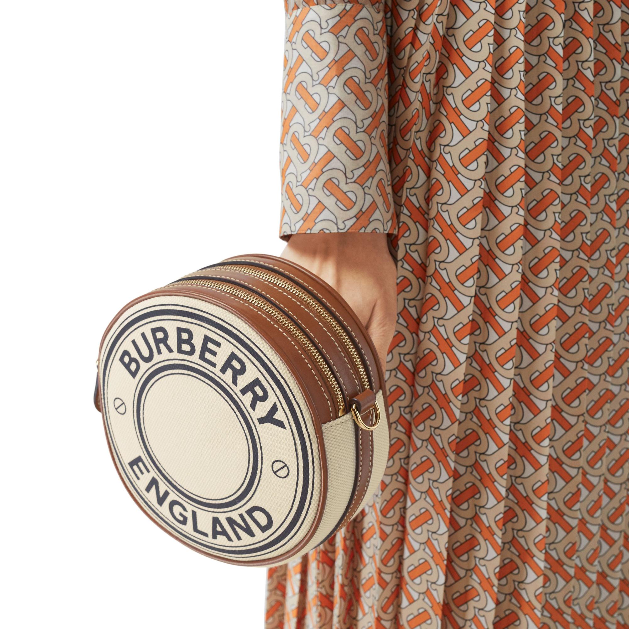 로고 그래픽 캔버스 레더 루이스 백