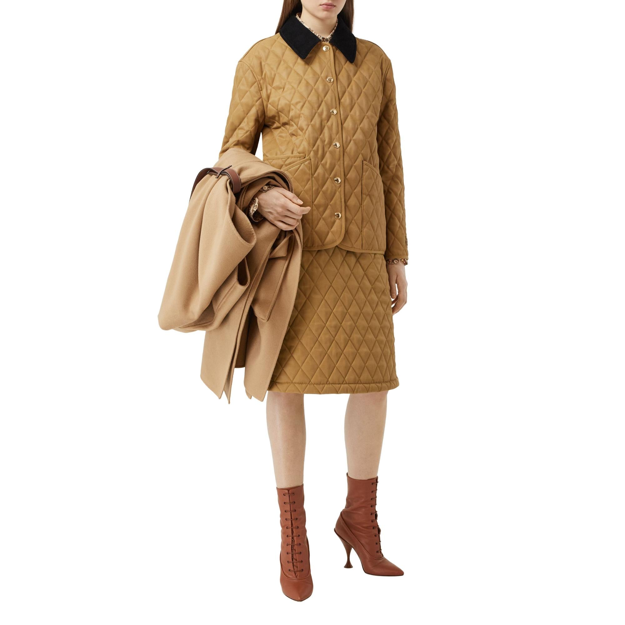 코듀로이 칼라 다이아몬드 퀼팅 재킷