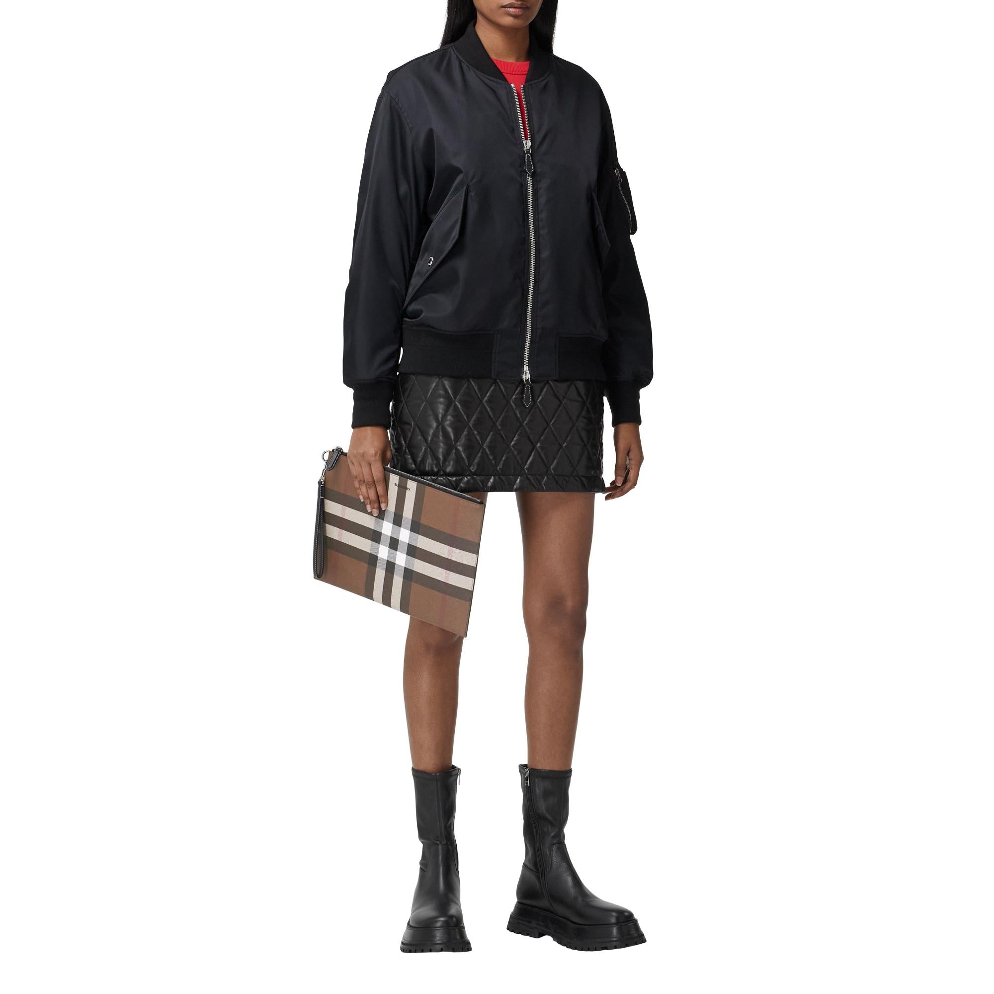 이그재저레이트 체크 라지 지퍼 파우치