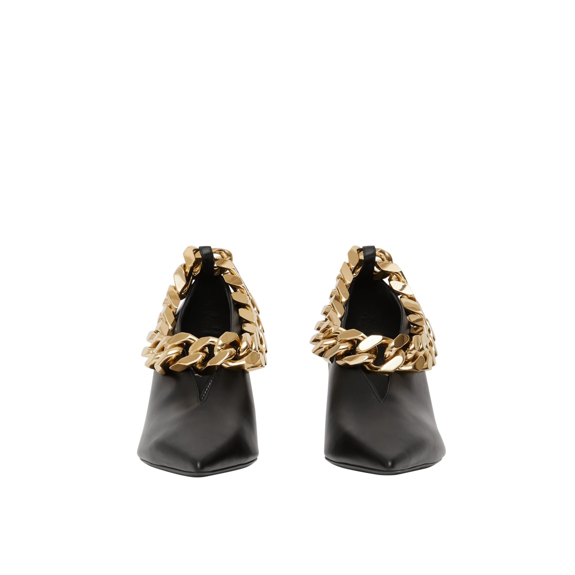 앵클 체인 펌프스