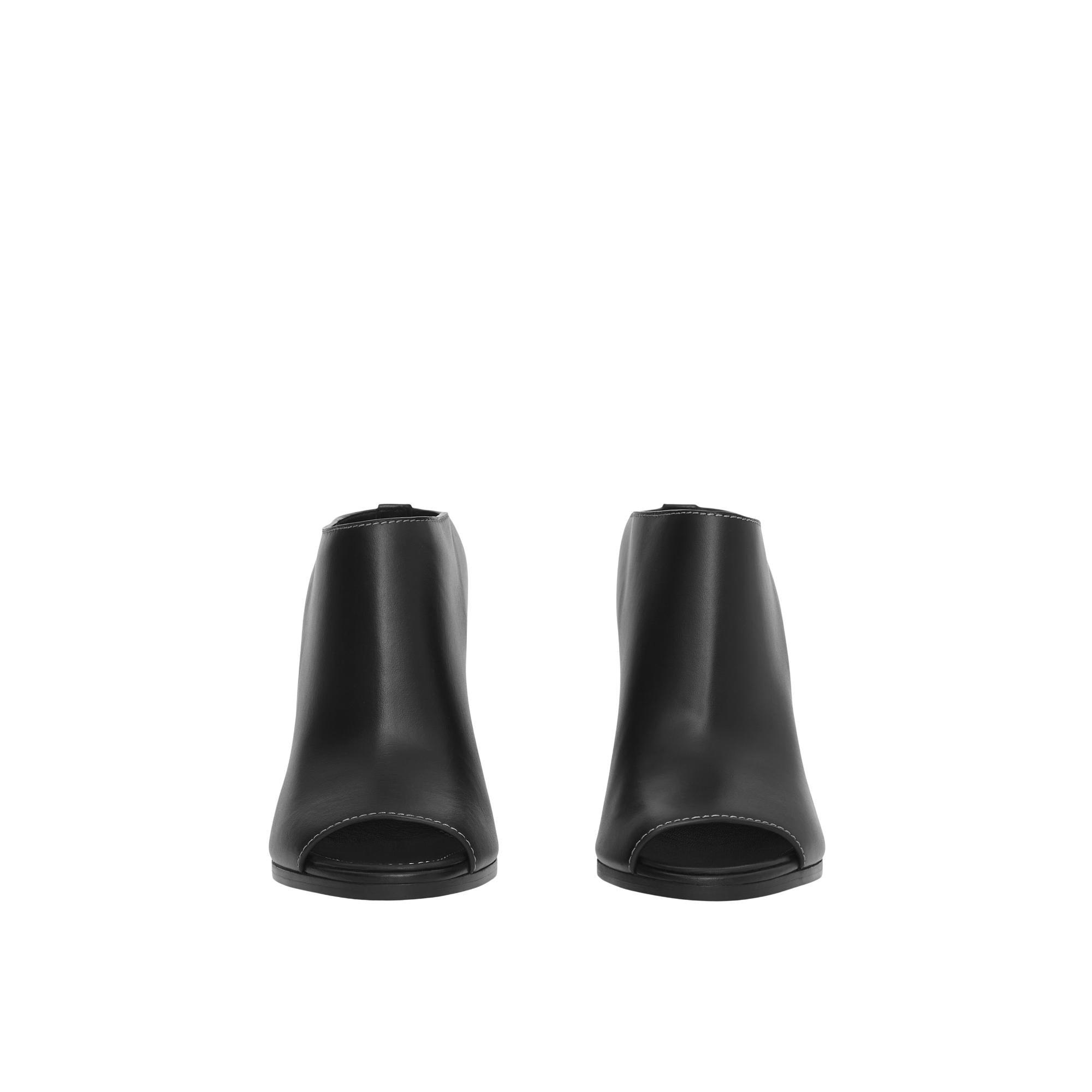 레더 오픈 토 뮬