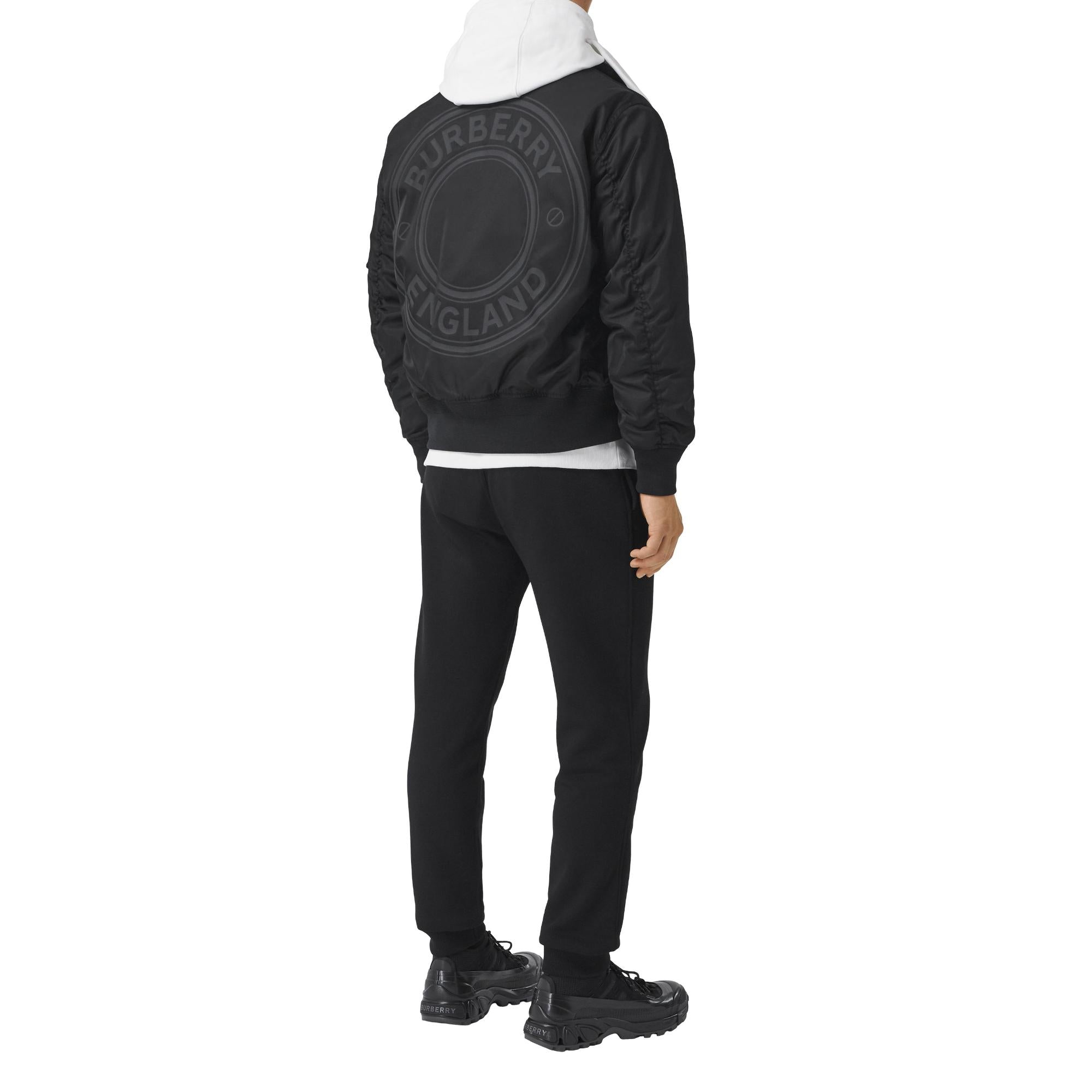 디태처블 시얼링 칼라 나일론 보머 재킷