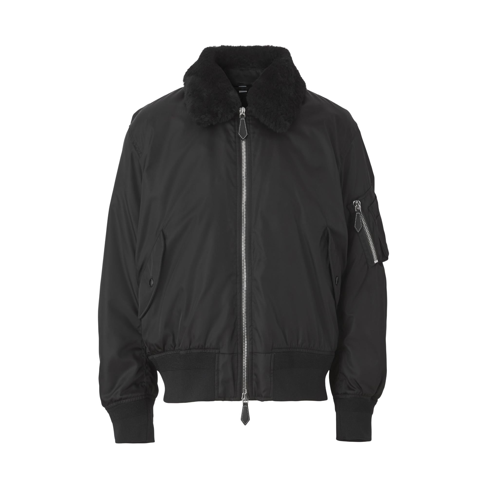 디태처블 시얼링 칼라 나일론 보머 재킷