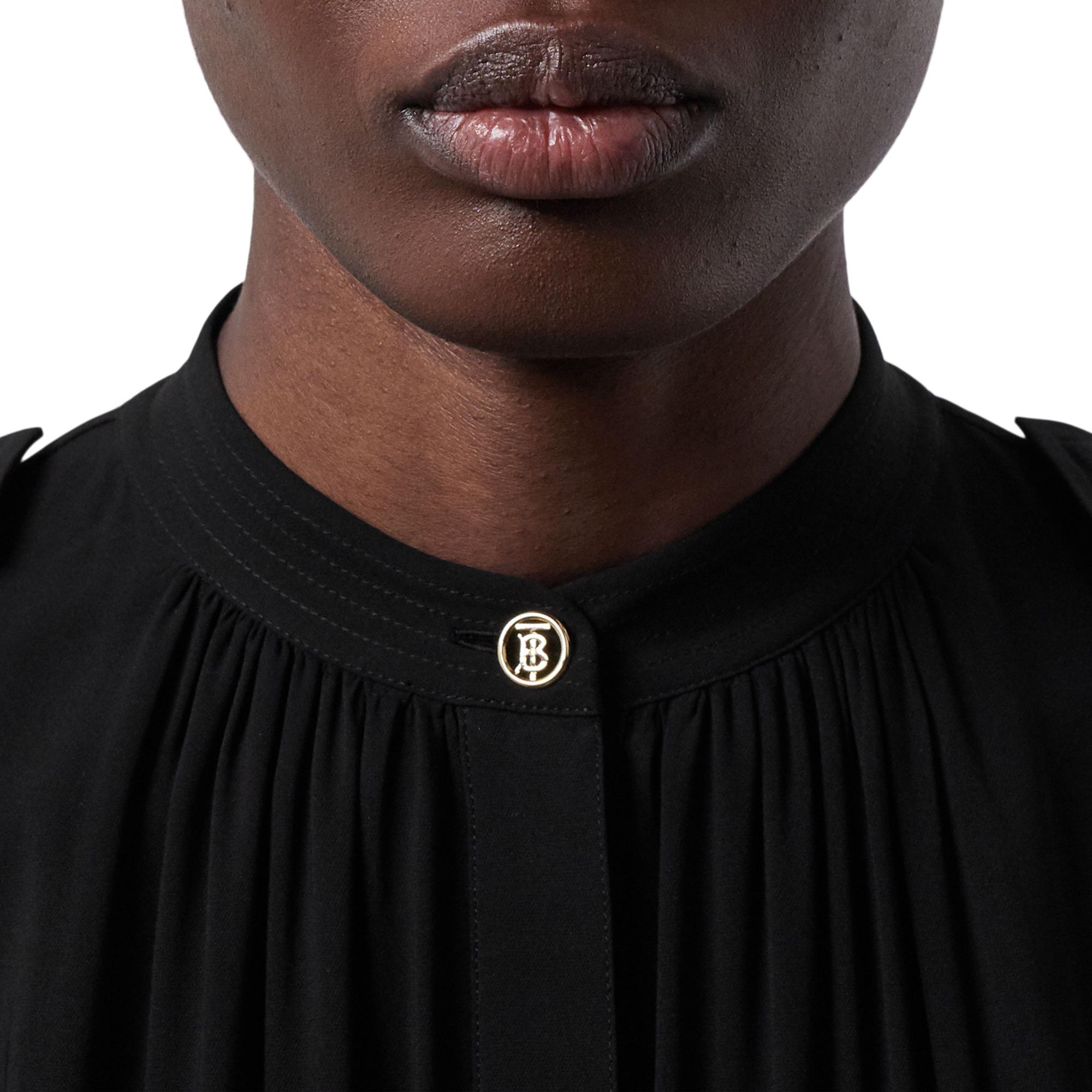 롱 슬리브 에폴렛 디테일 실크 조젯 드레스