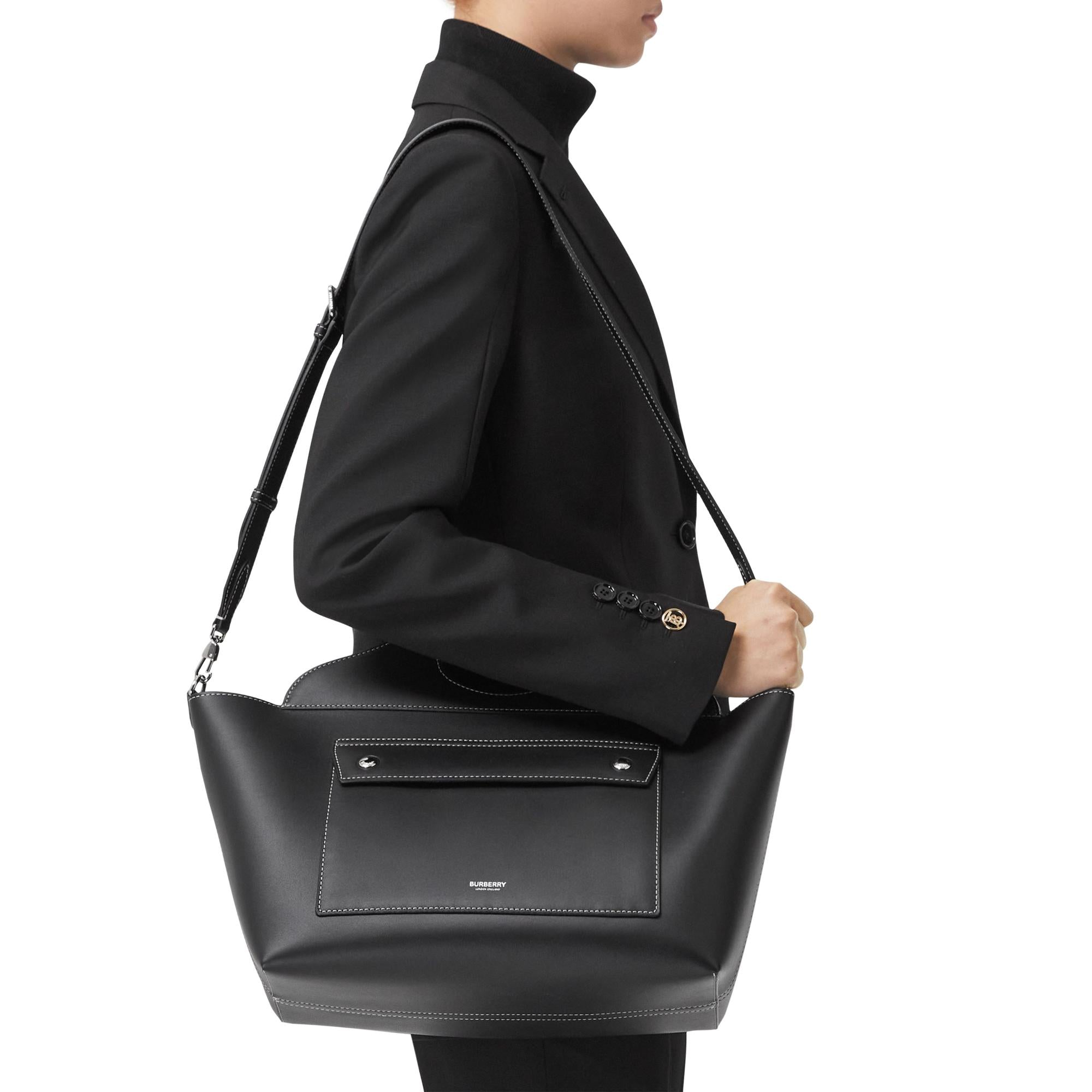 레더 스몰 소프트 포켓 토트