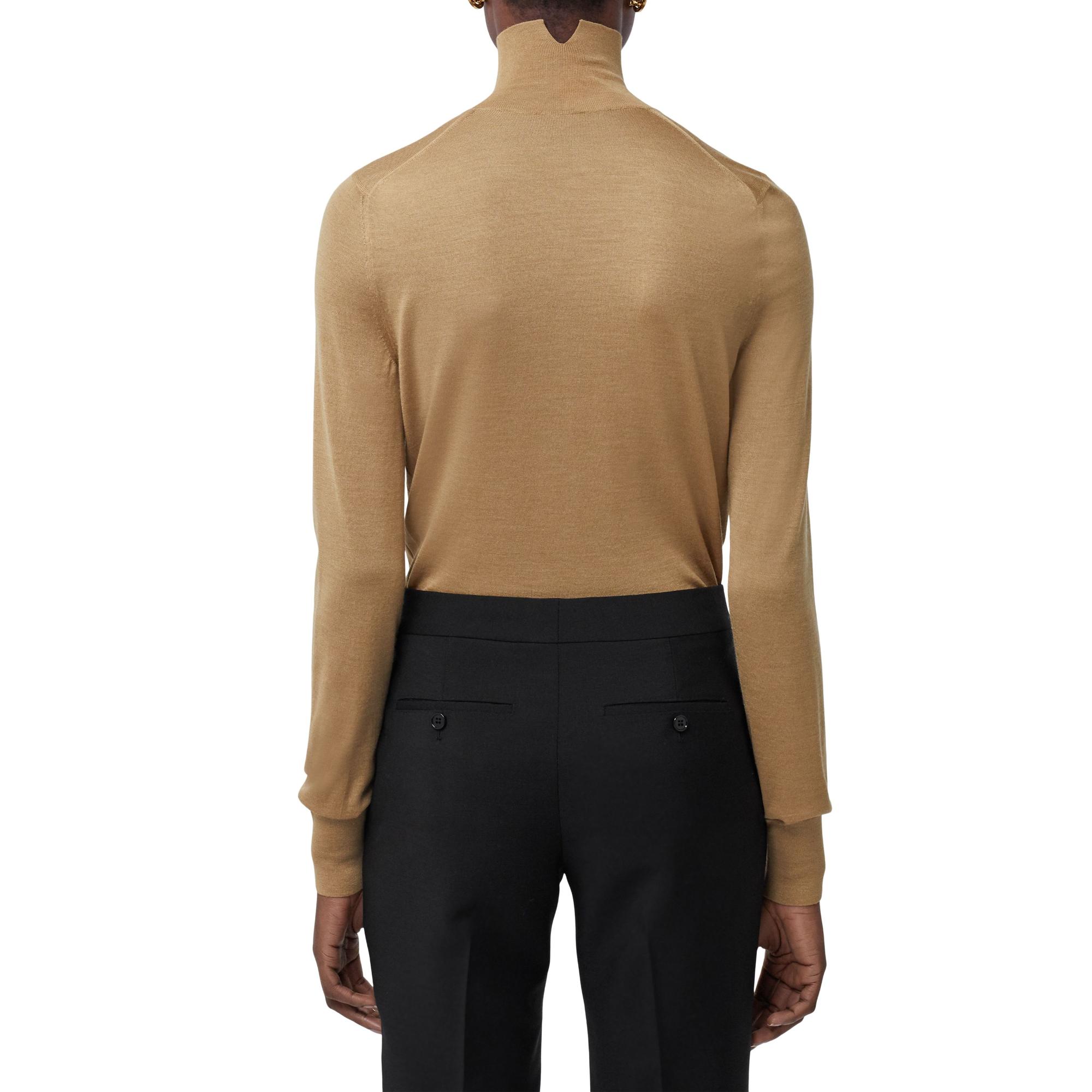 모노그램 모티프 울 실크 블렌드 퍼넬넥 스웨터