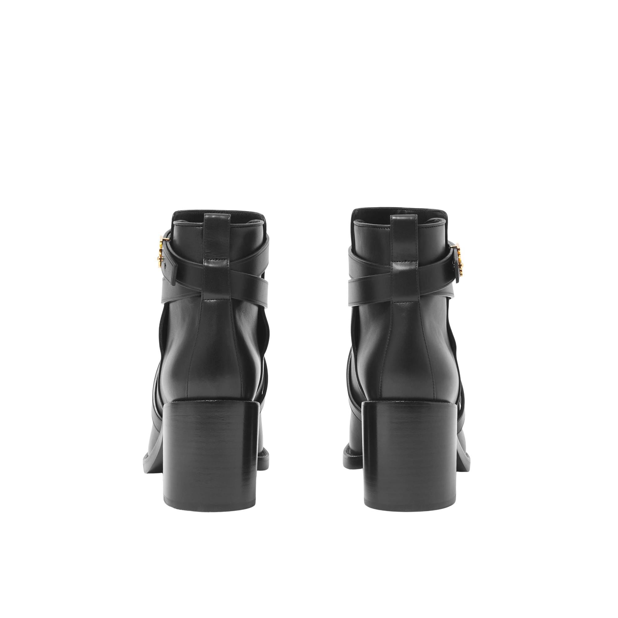 모노그램 모티프 레더 앵클 부츠