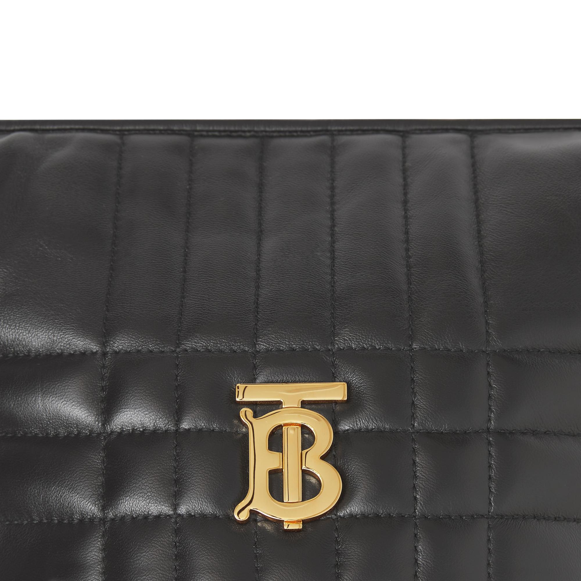 퀼팅 레더 스몰 크레센트 롤라 백