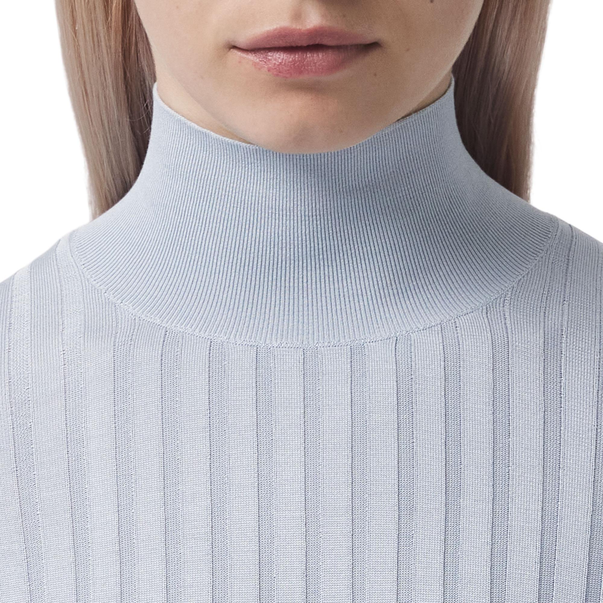 모노그램 모티프 실크 터틀넥 스웨터