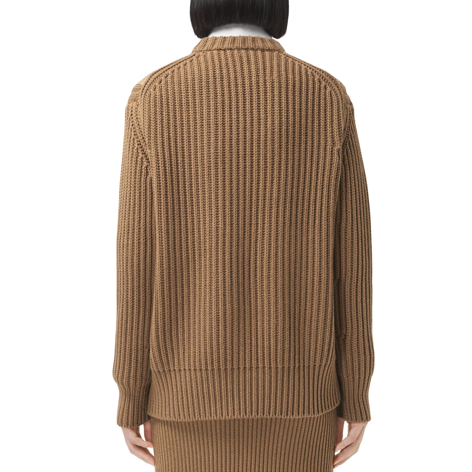 컨트라스트 패널 캐시미어 코튼 스웨터