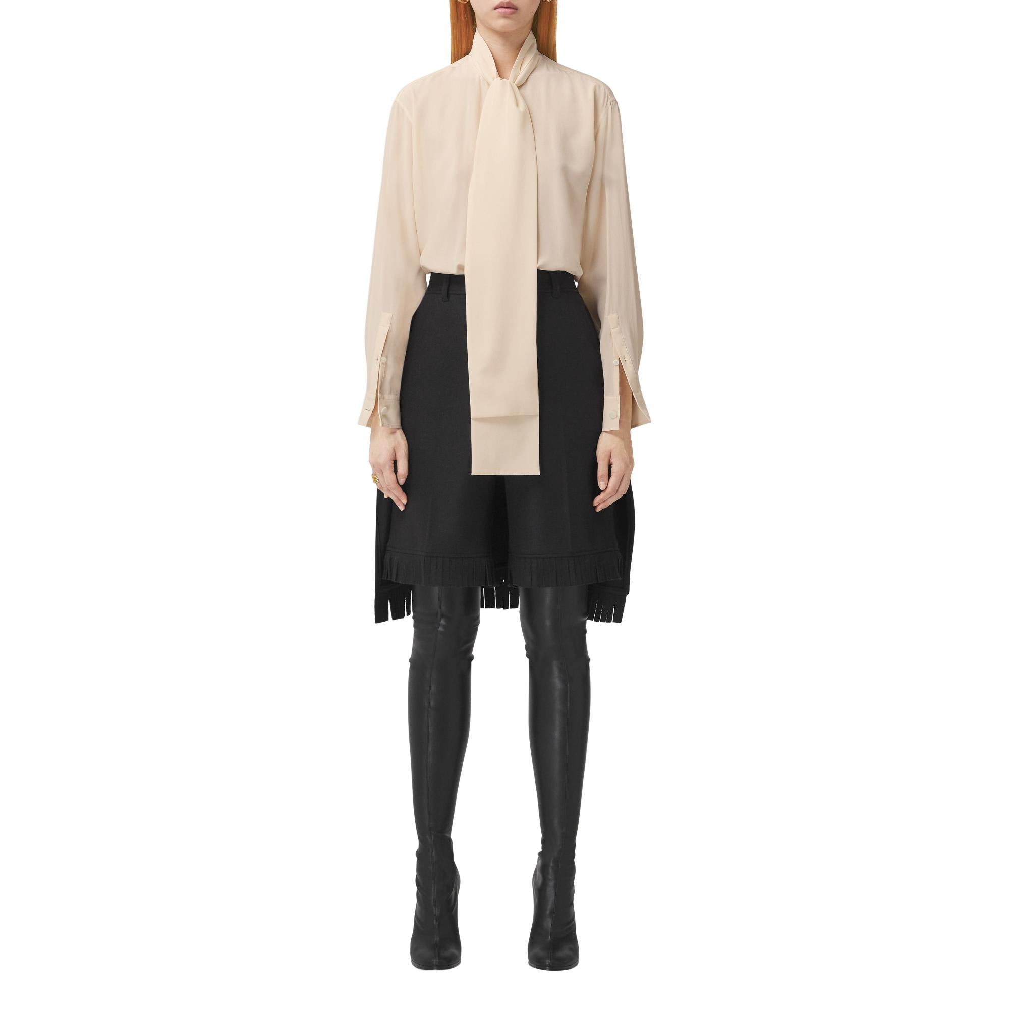 실크 크레이프 드 신 타이넥 셔츠