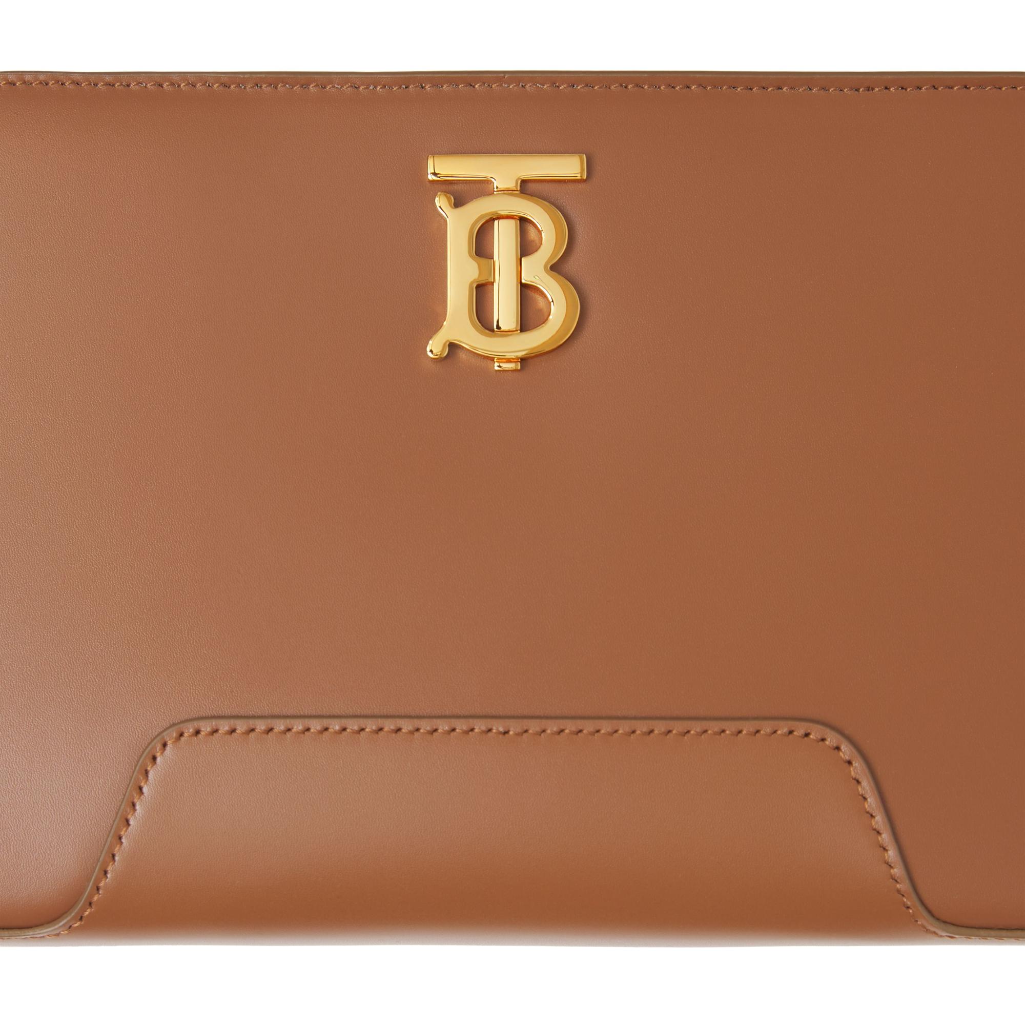 레더 TB 숄더 백