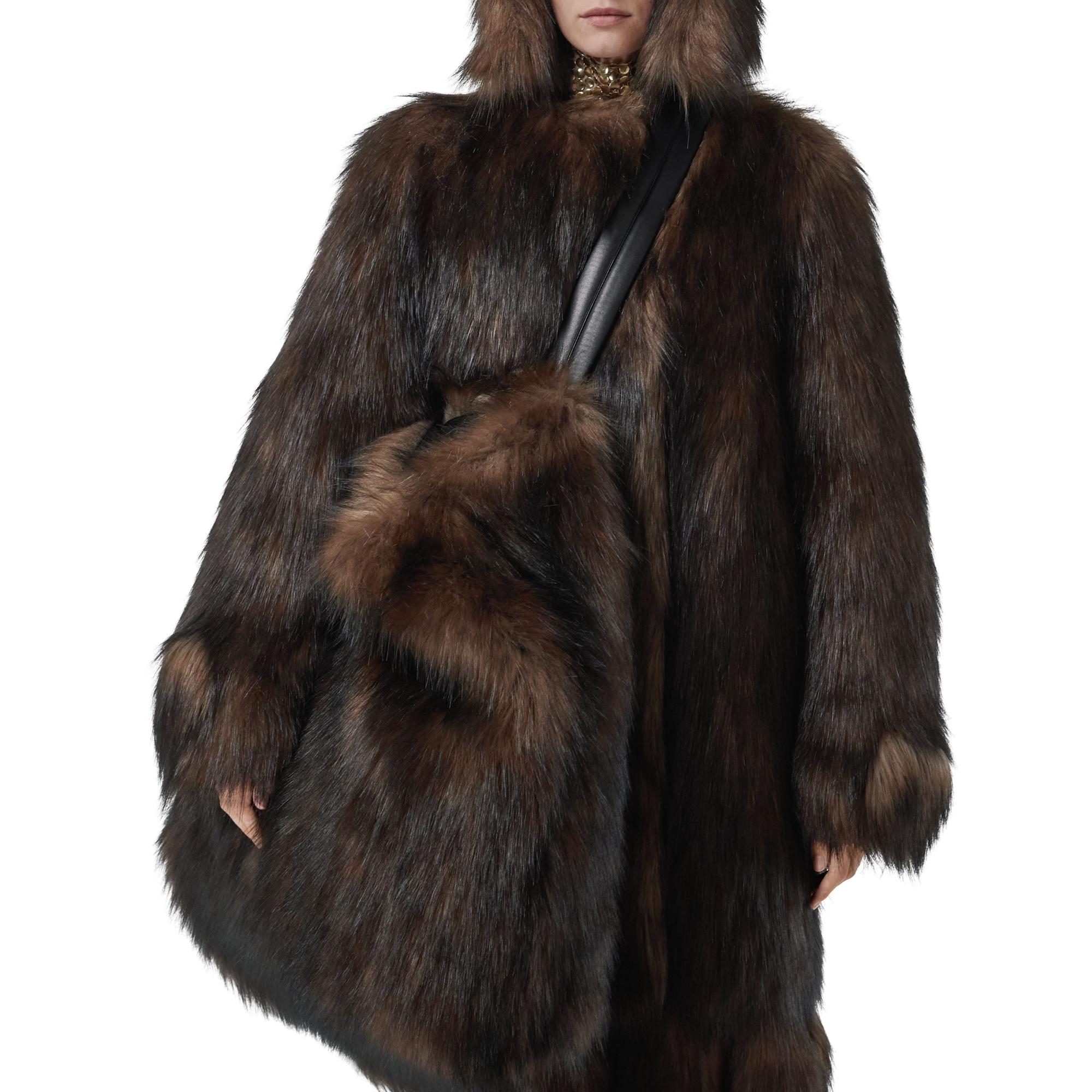 인조 퍼 라지 아스트라 백