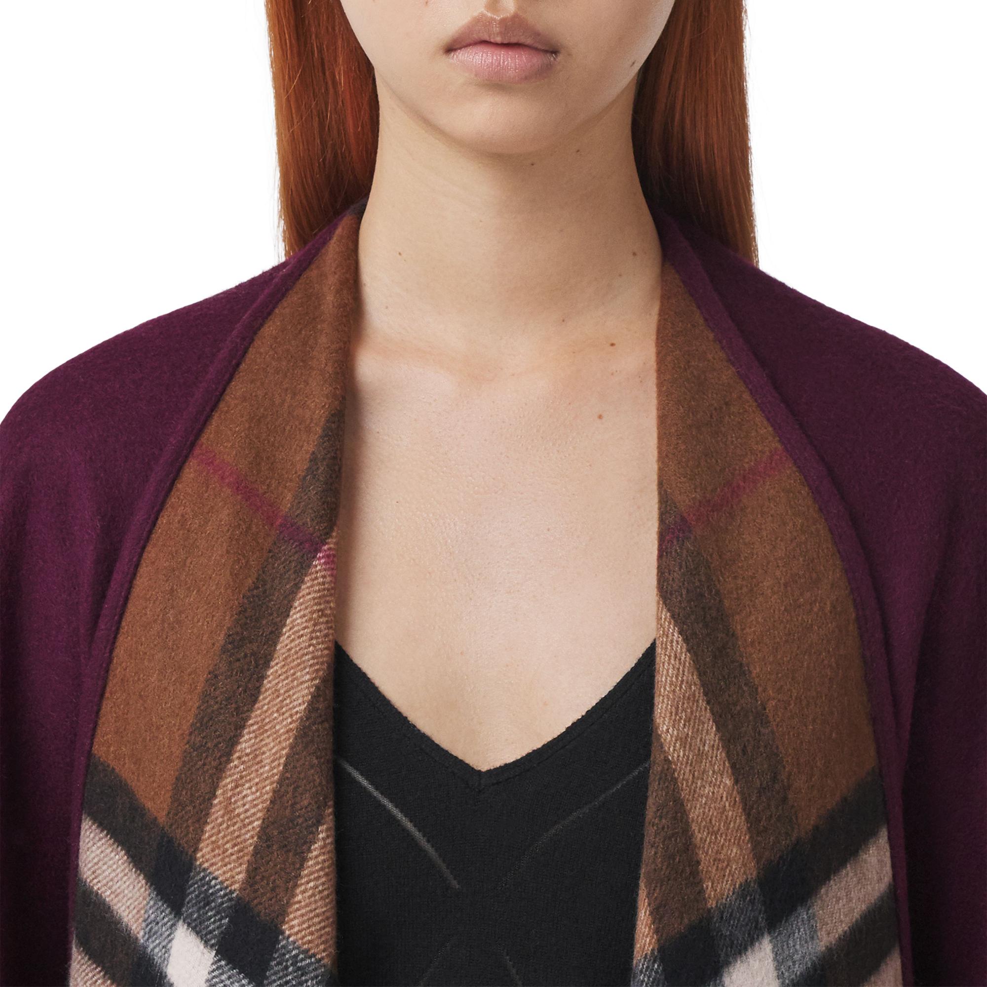 리버시블 체크 울 캐시미어 케이프