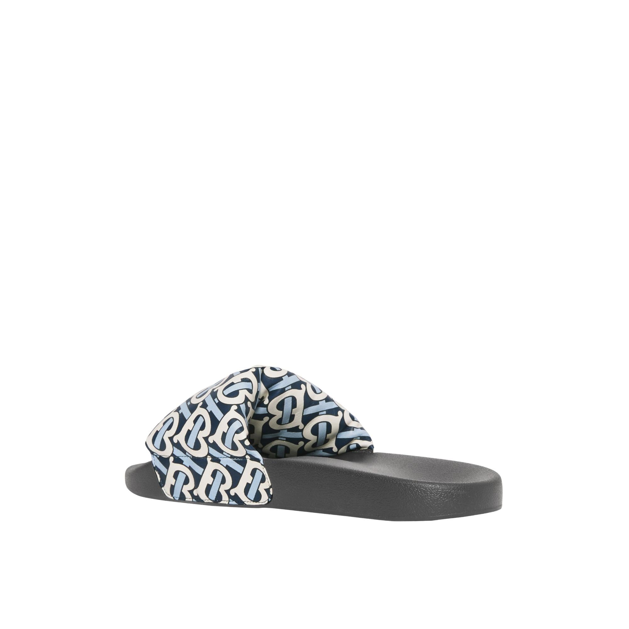 모노그램 프린트 램스킨 슬라이드