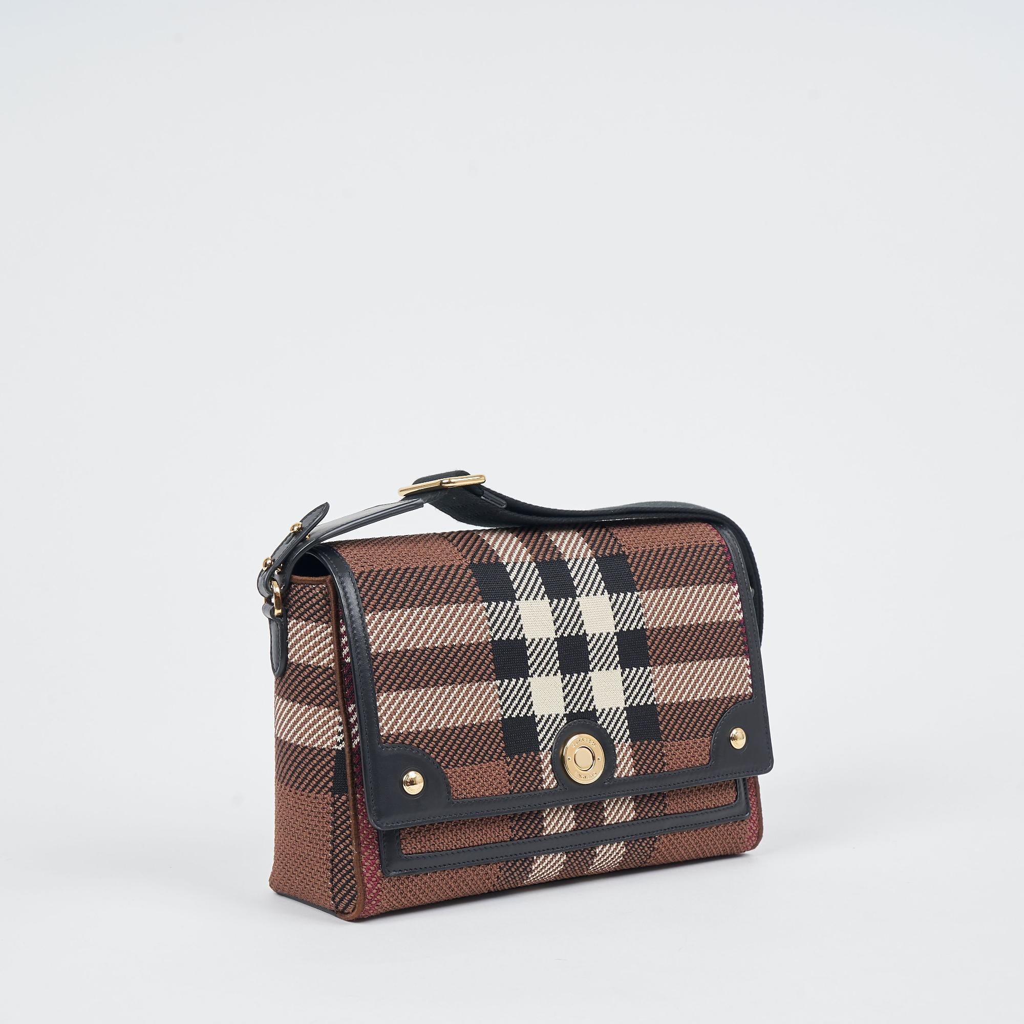 이그재저레이트 체크 레더 노트 백