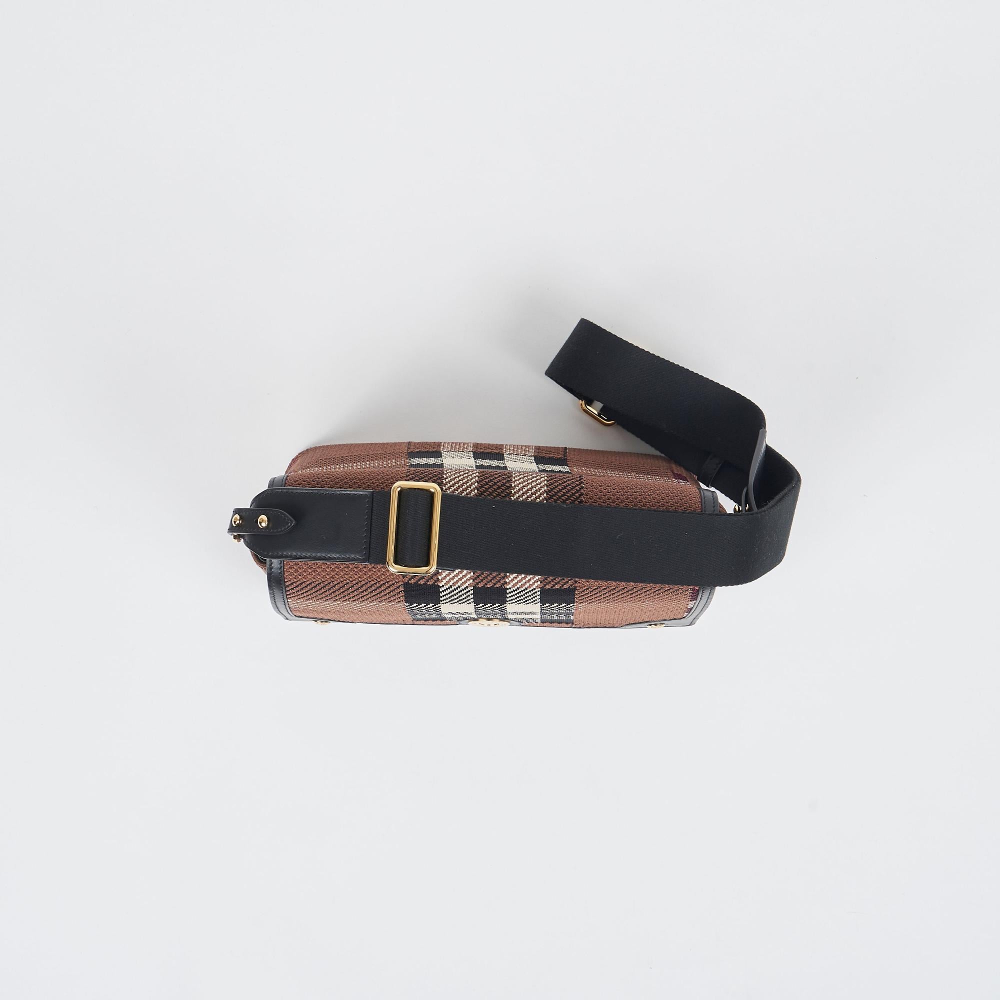 이그재저레이트 체크 레더 노트 백