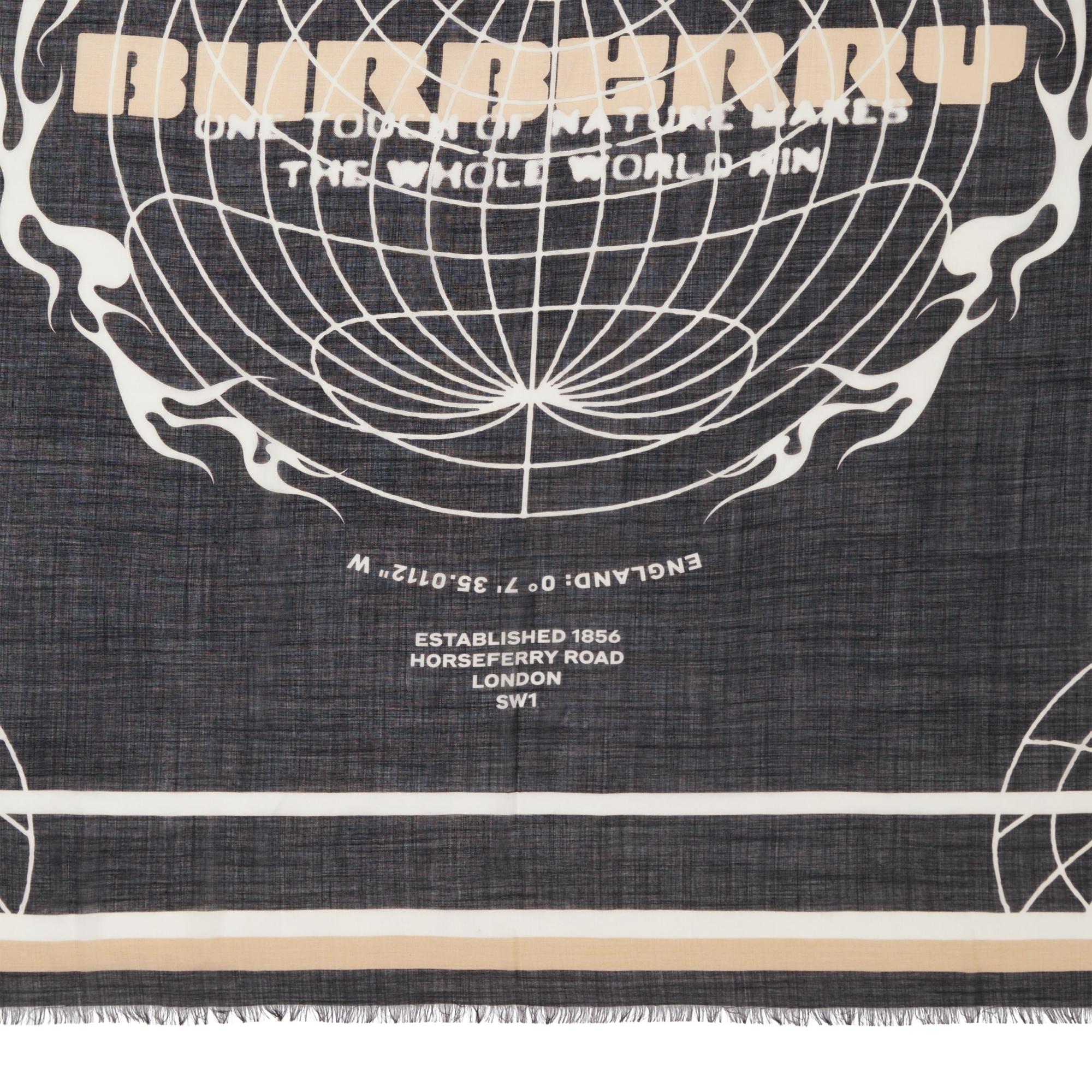 글로브 그래픽 울 실크 스퀘어 스카프