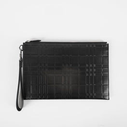 라지 엠보싱 체크 레더 지퍼 파우치