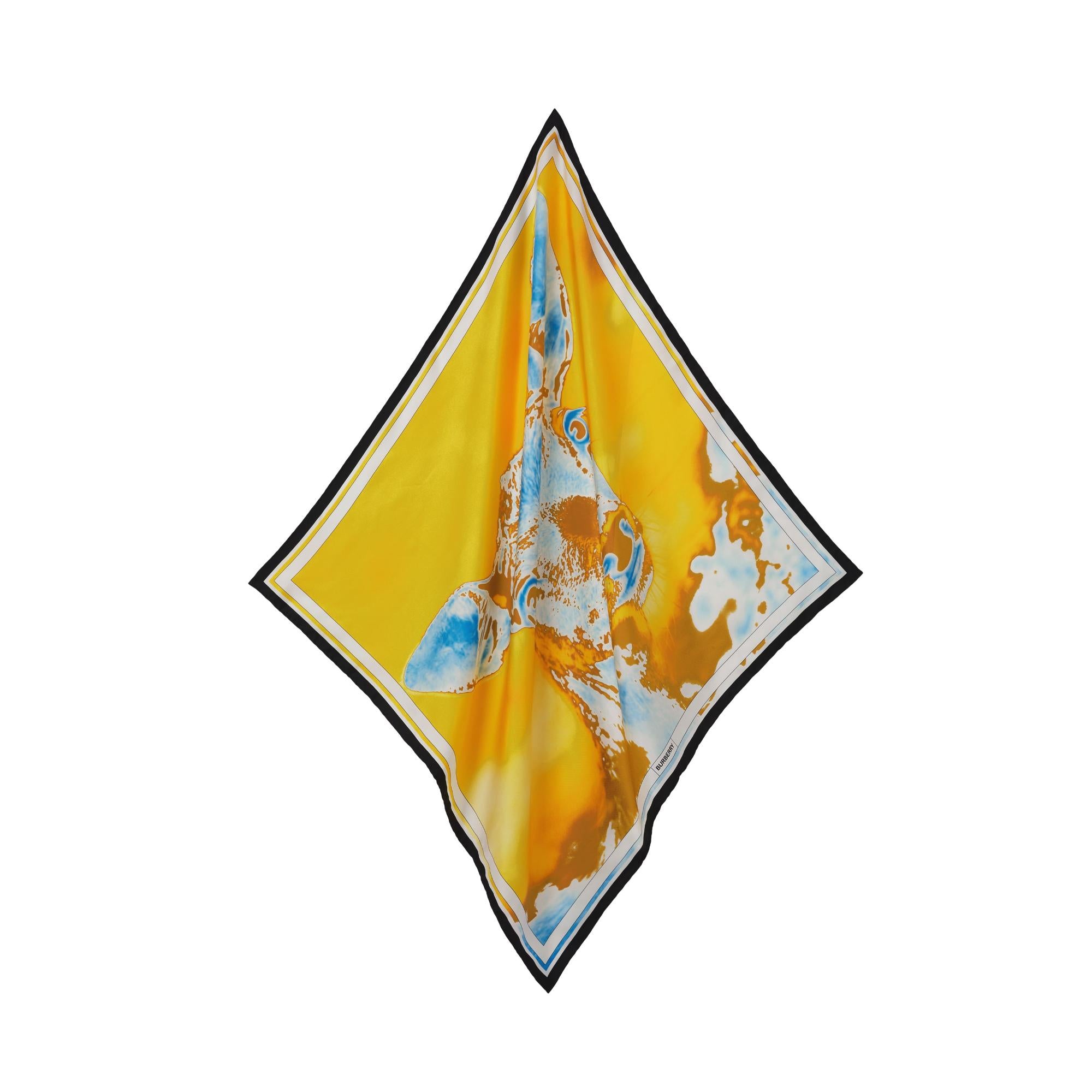 디어 그래픽 실크 스퀘어 스카프