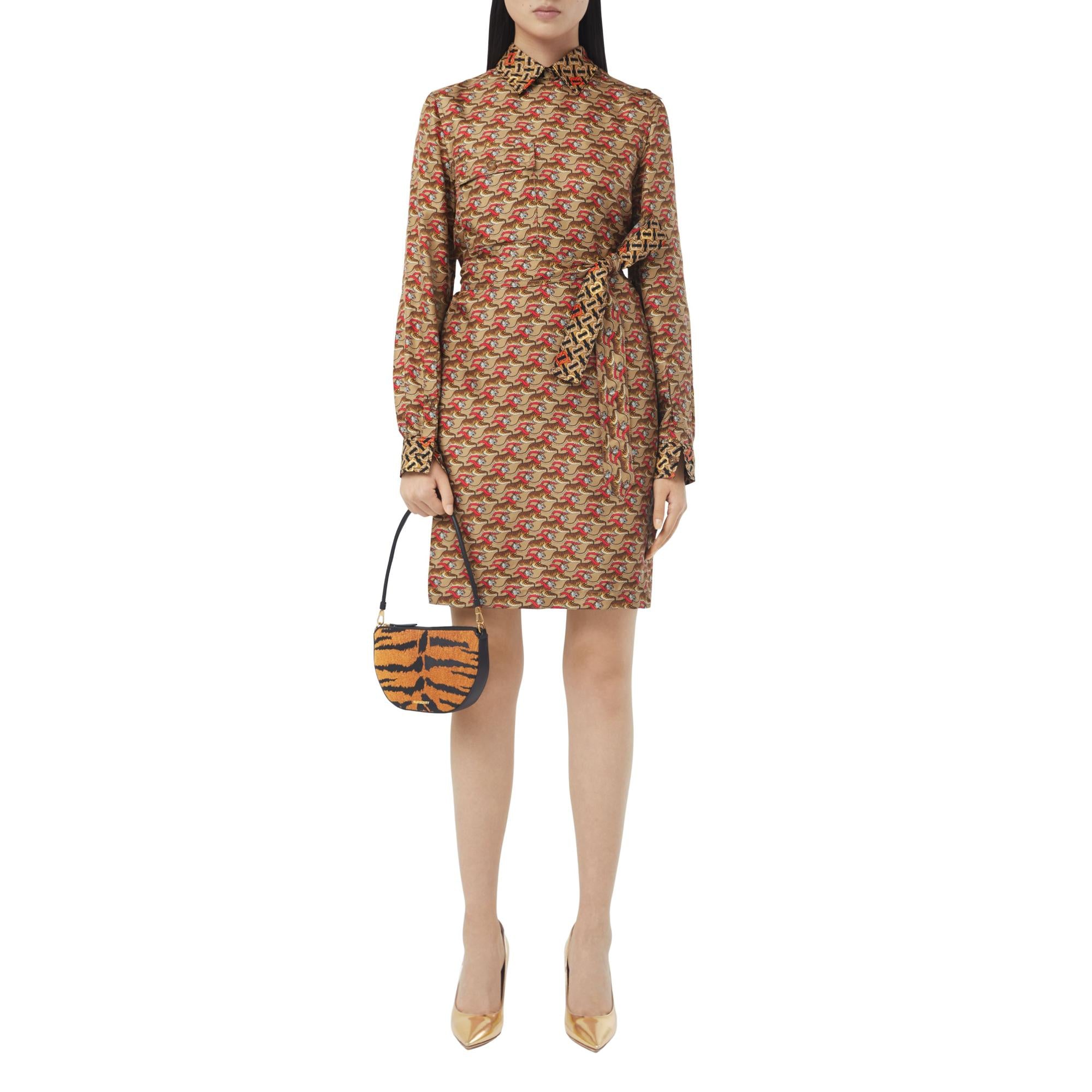 타이거 그래픽 모노그램 실크 셔츠 드레스
