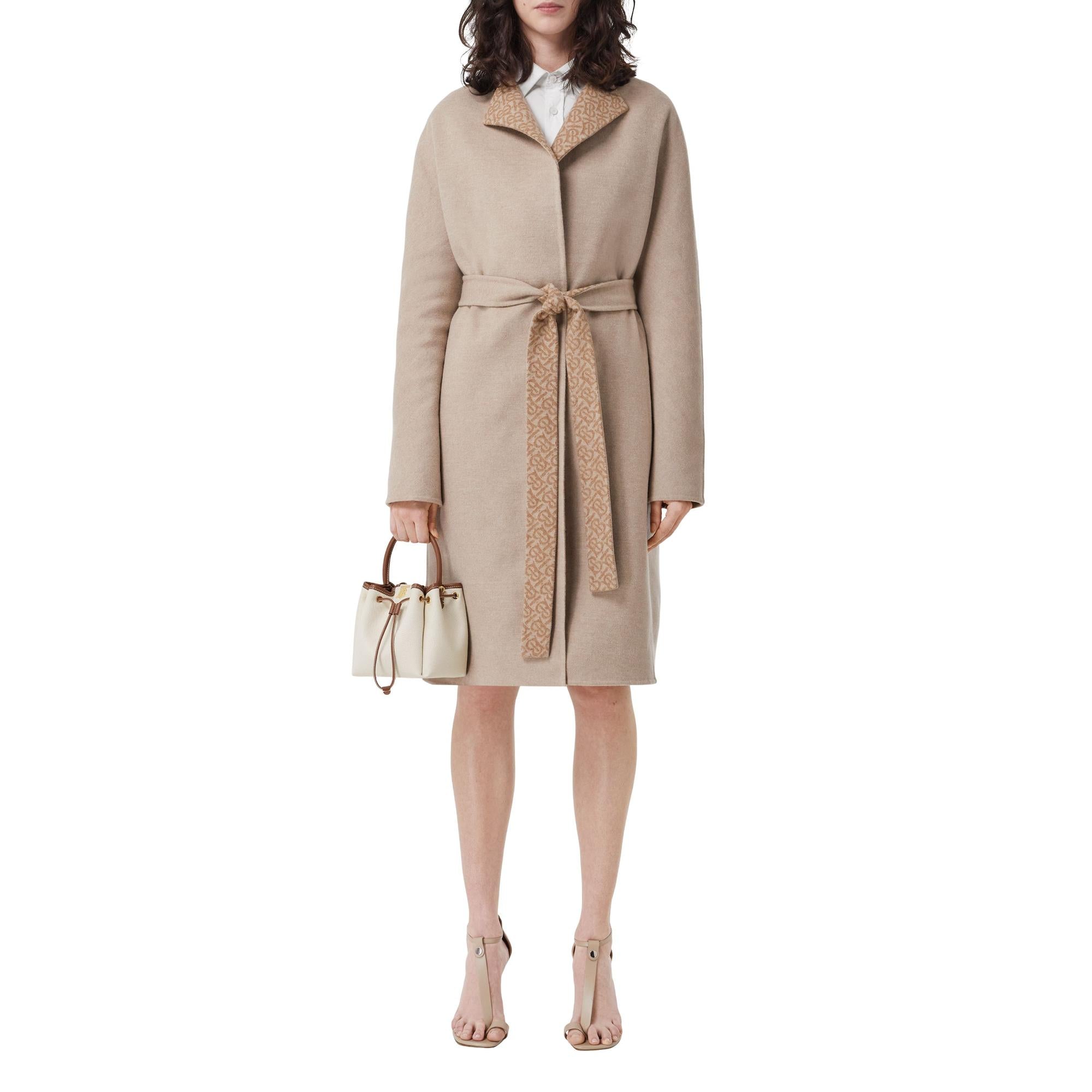 모노그램 모티프 캔버스 레더 버킷 백