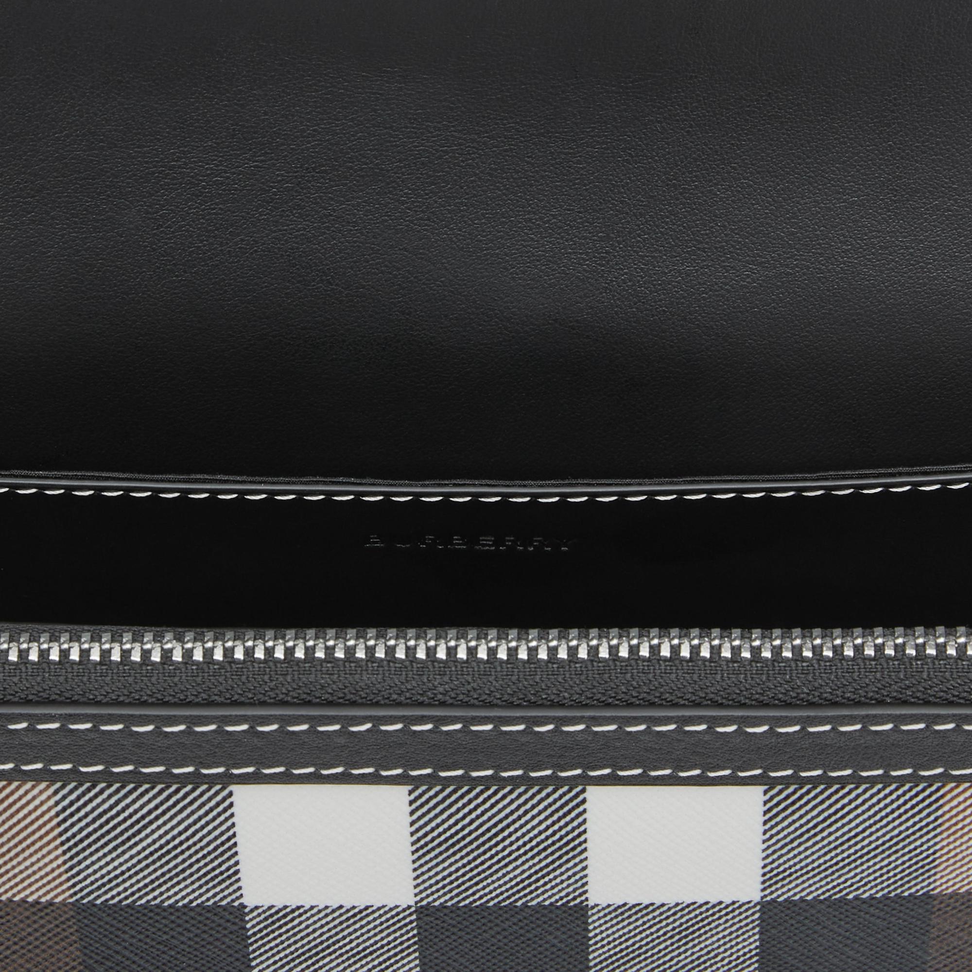 체크 레더 크로스바디 백