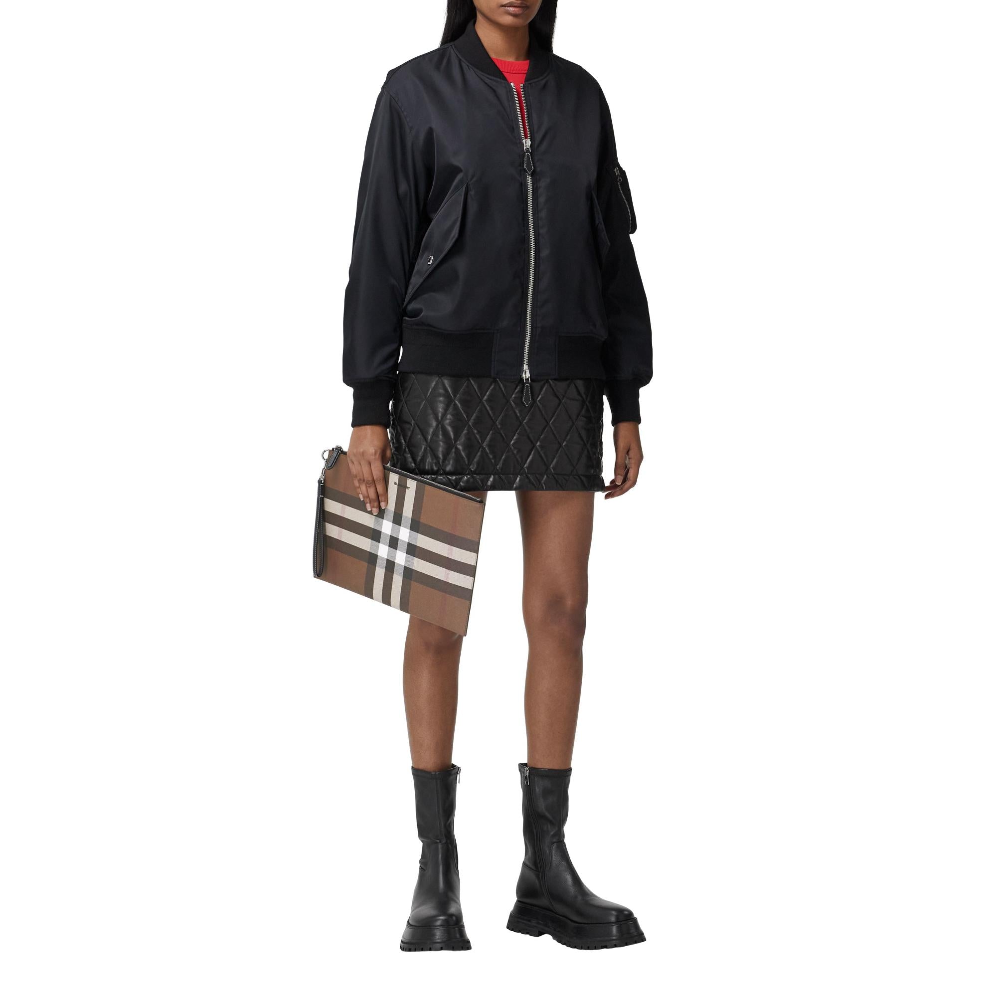 이그재저레이트 체크 라지 지퍼 파우치